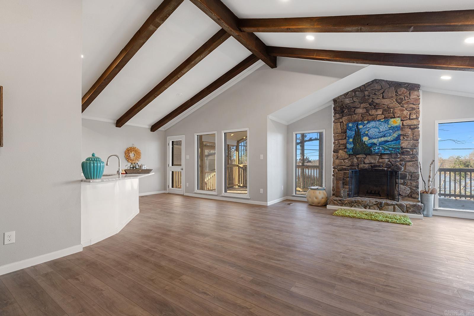 INDIANHEAD LAKES EST - Residential