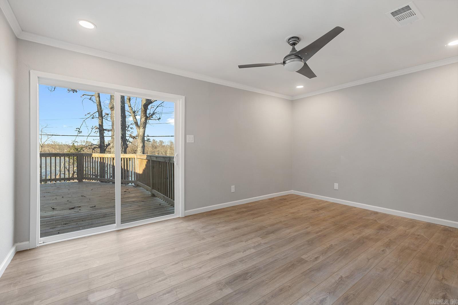 INDIANHEAD LAKES EST - Residential