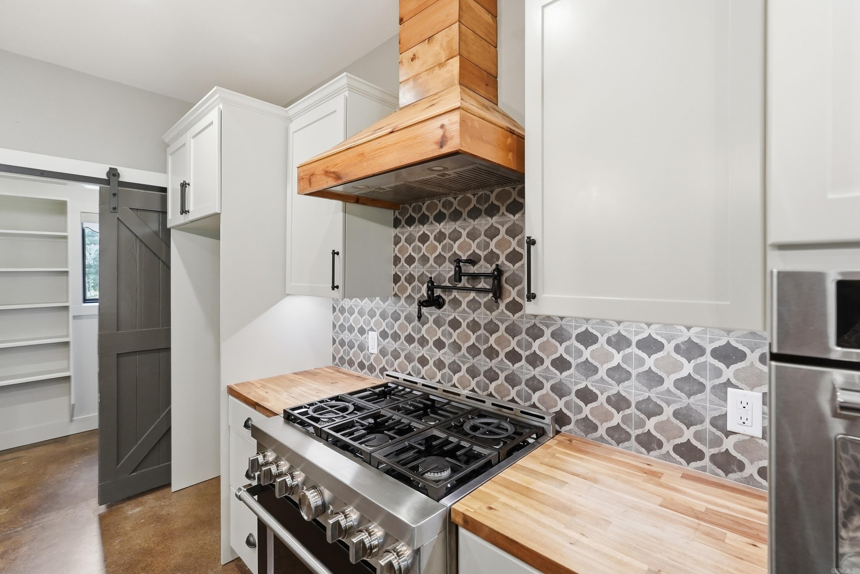 CEDAR PARK ESTATES - Residential