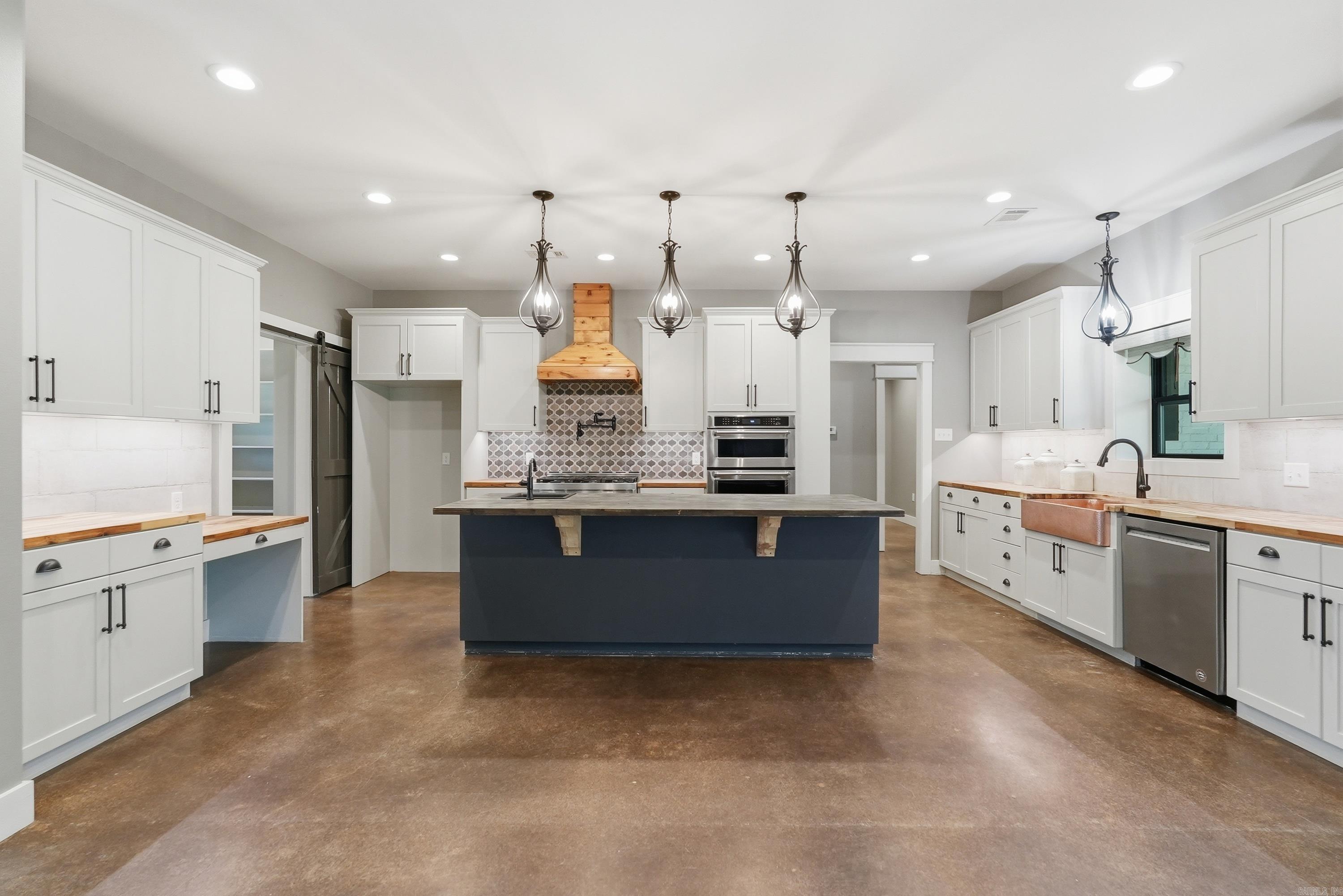 CEDAR PARK ESTATES - Residential