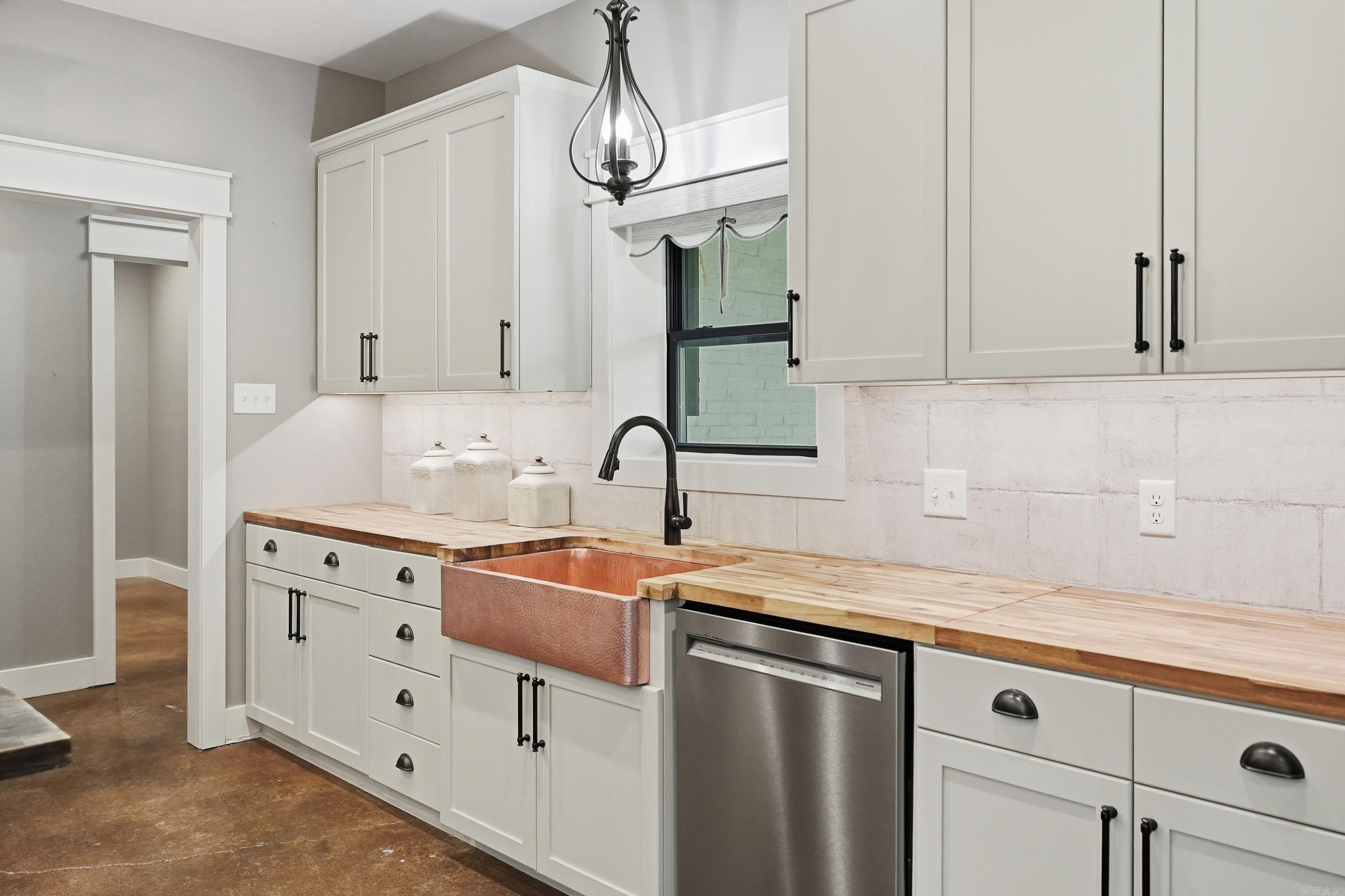CEDAR PARK ESTATES - Residential