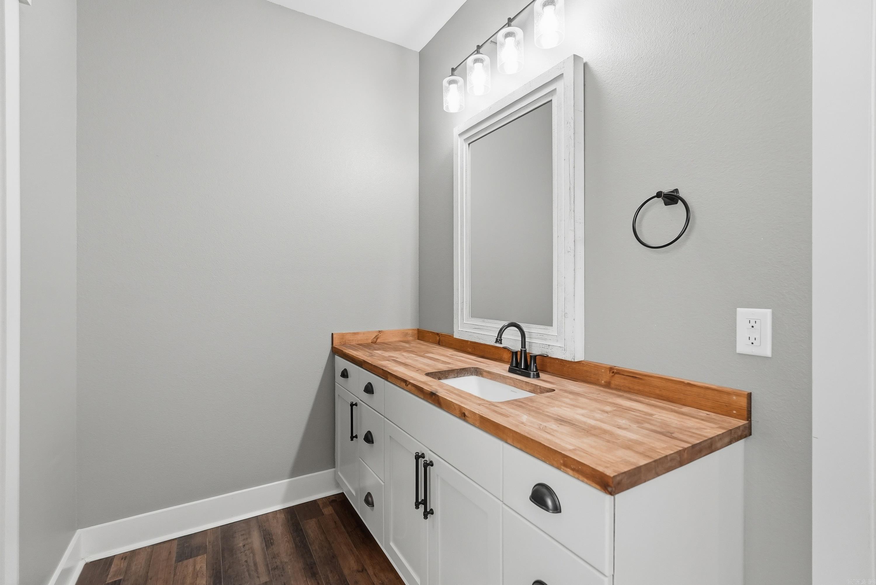 CEDAR PARK ESTATES - Residential