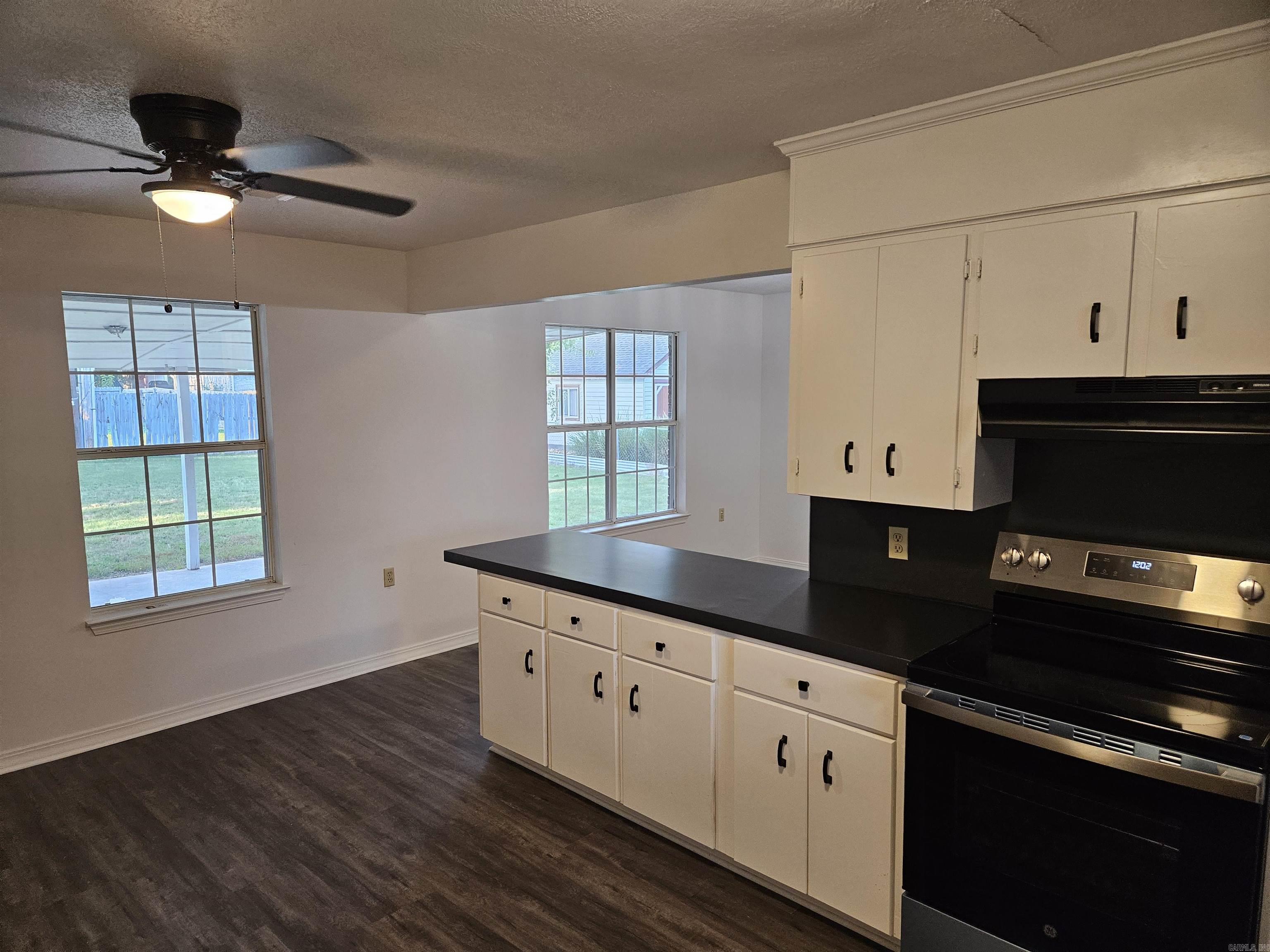 WINDWOOD SOUTH - Residential