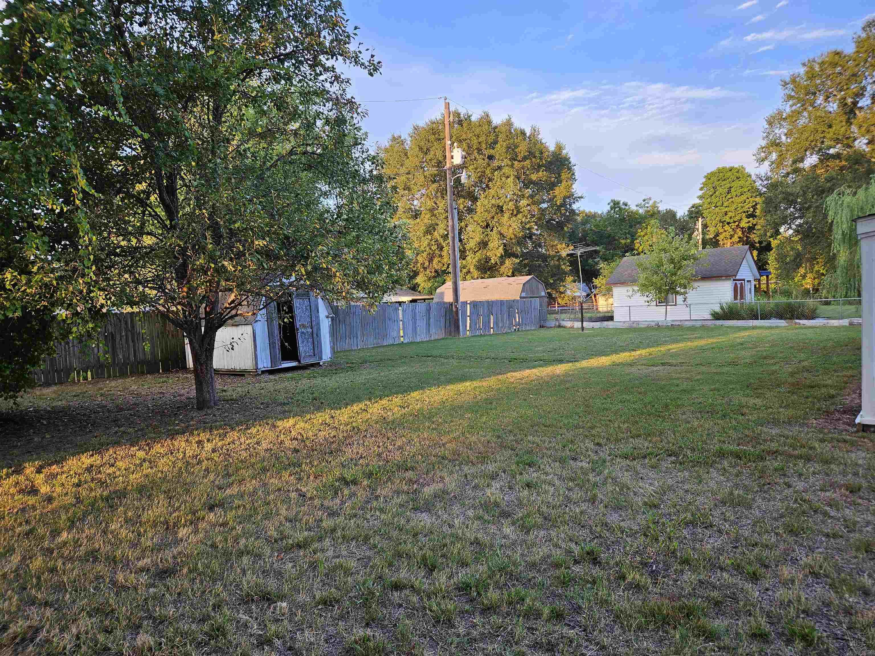 WINDWOOD SOUTH - Residential