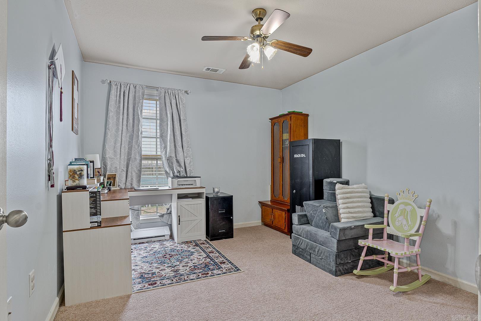 HUNTERS GLEN - Residential