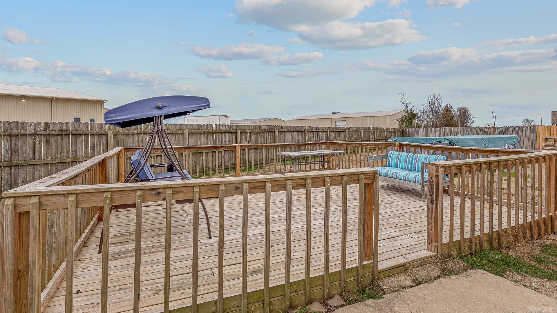 HUNTERS GLEN - Residential