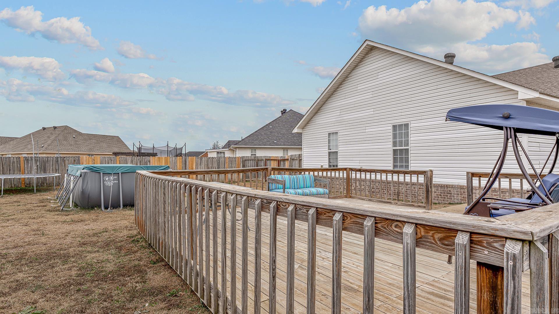 HUNTERS GLEN - Residential