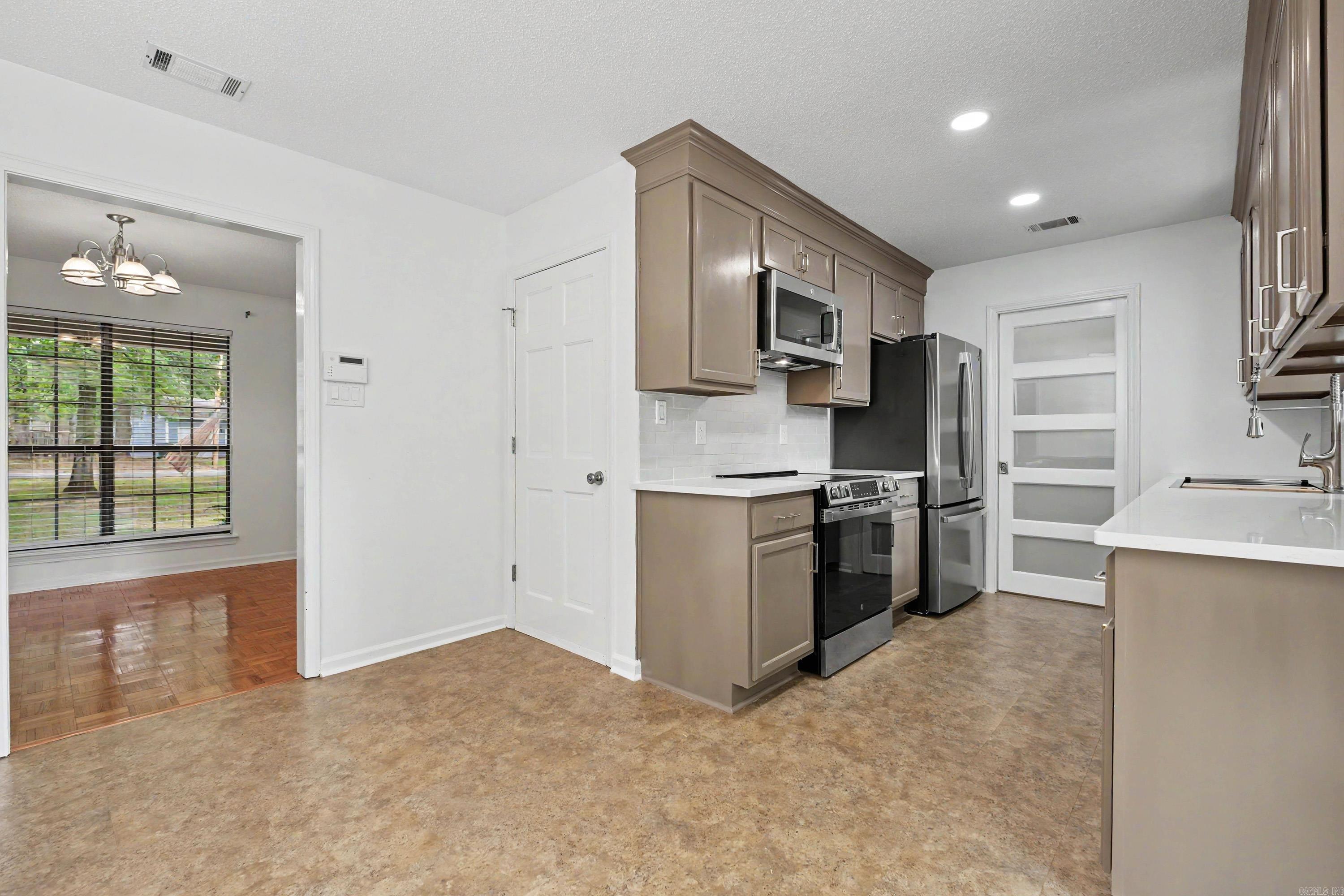 TIMBER RIDGE - Residential
