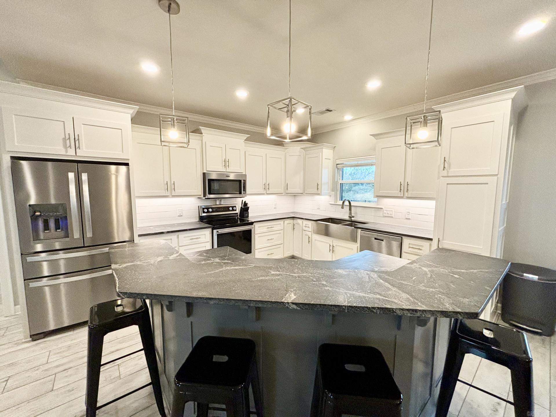 WOODRIDGE - Residential