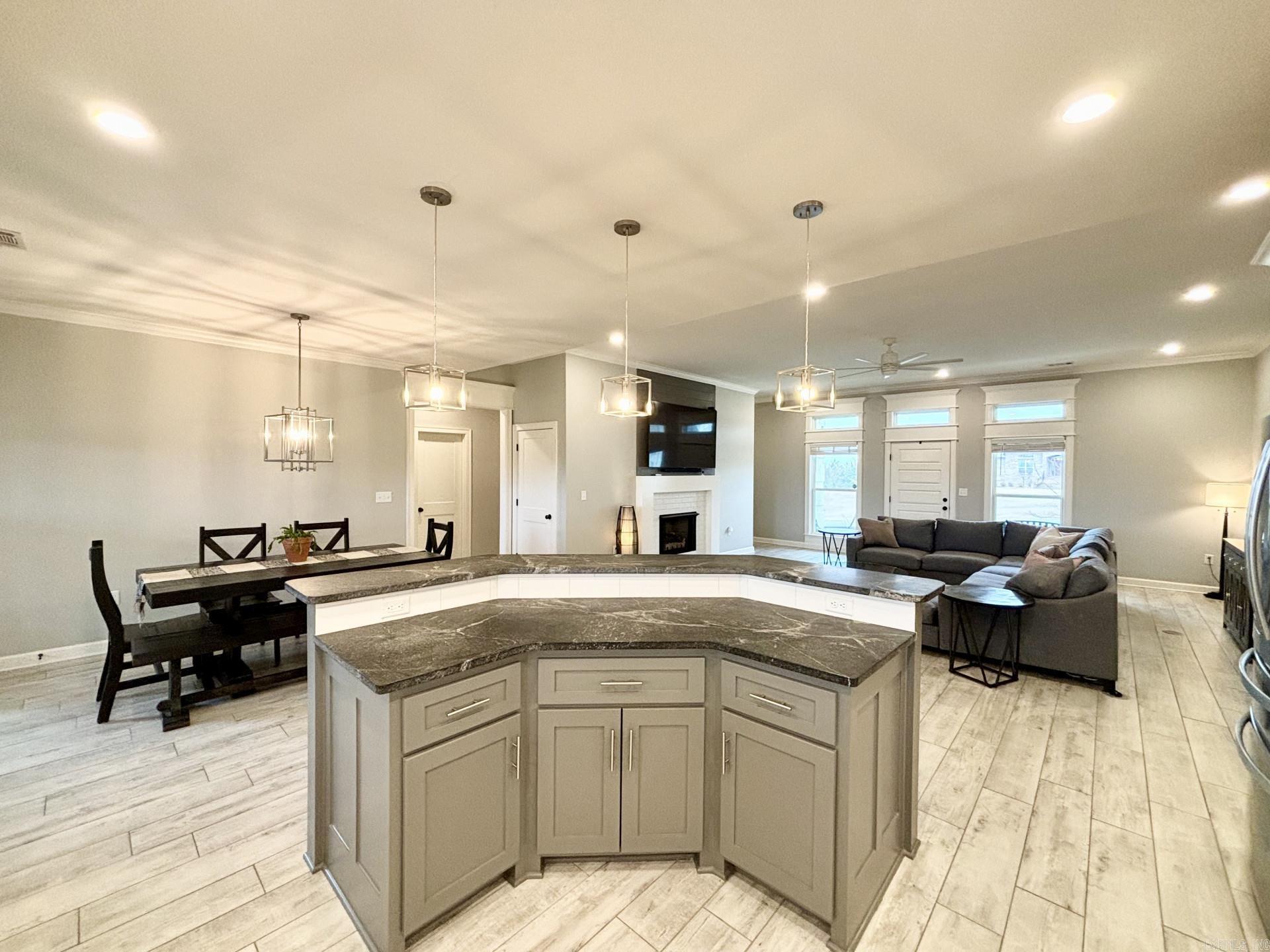 WOODRIDGE - Residential