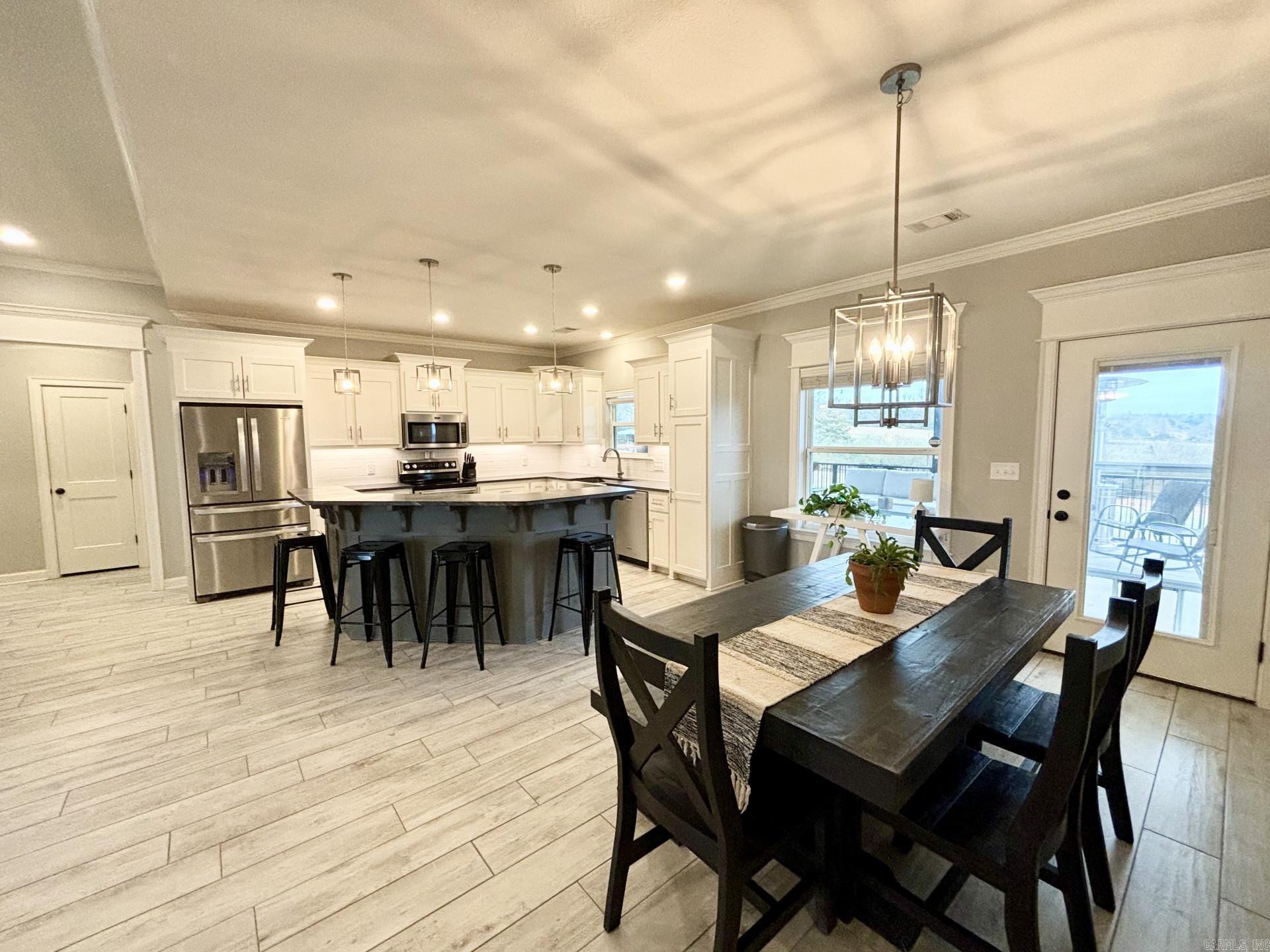 WOODRIDGE - Residential