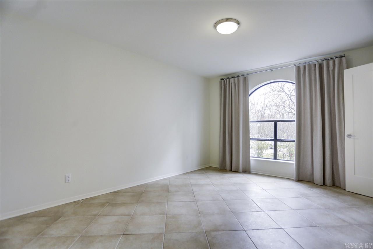 Las Casitas - Residential Lease