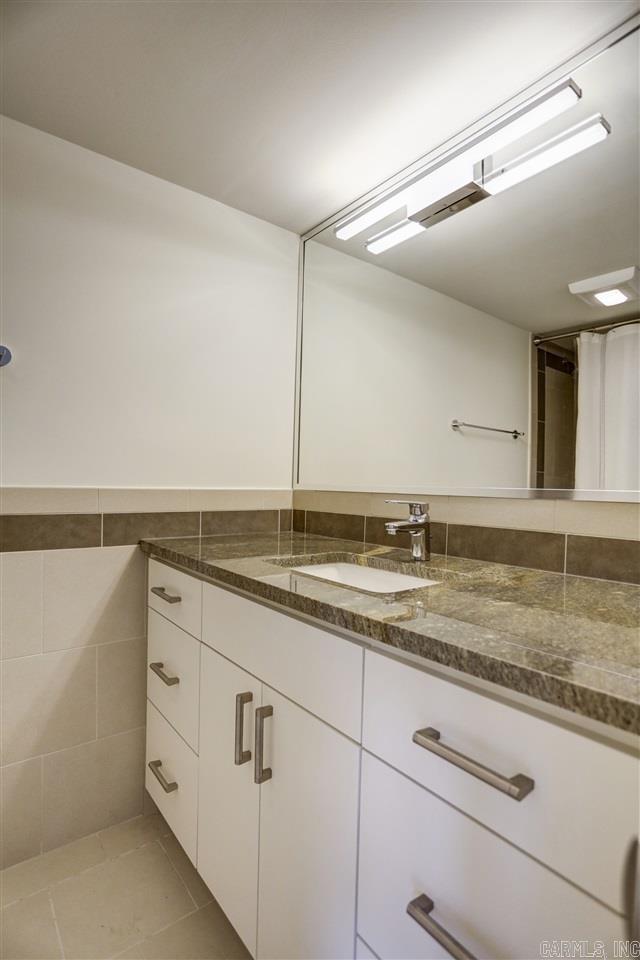 Las Casitas - Residential Lease