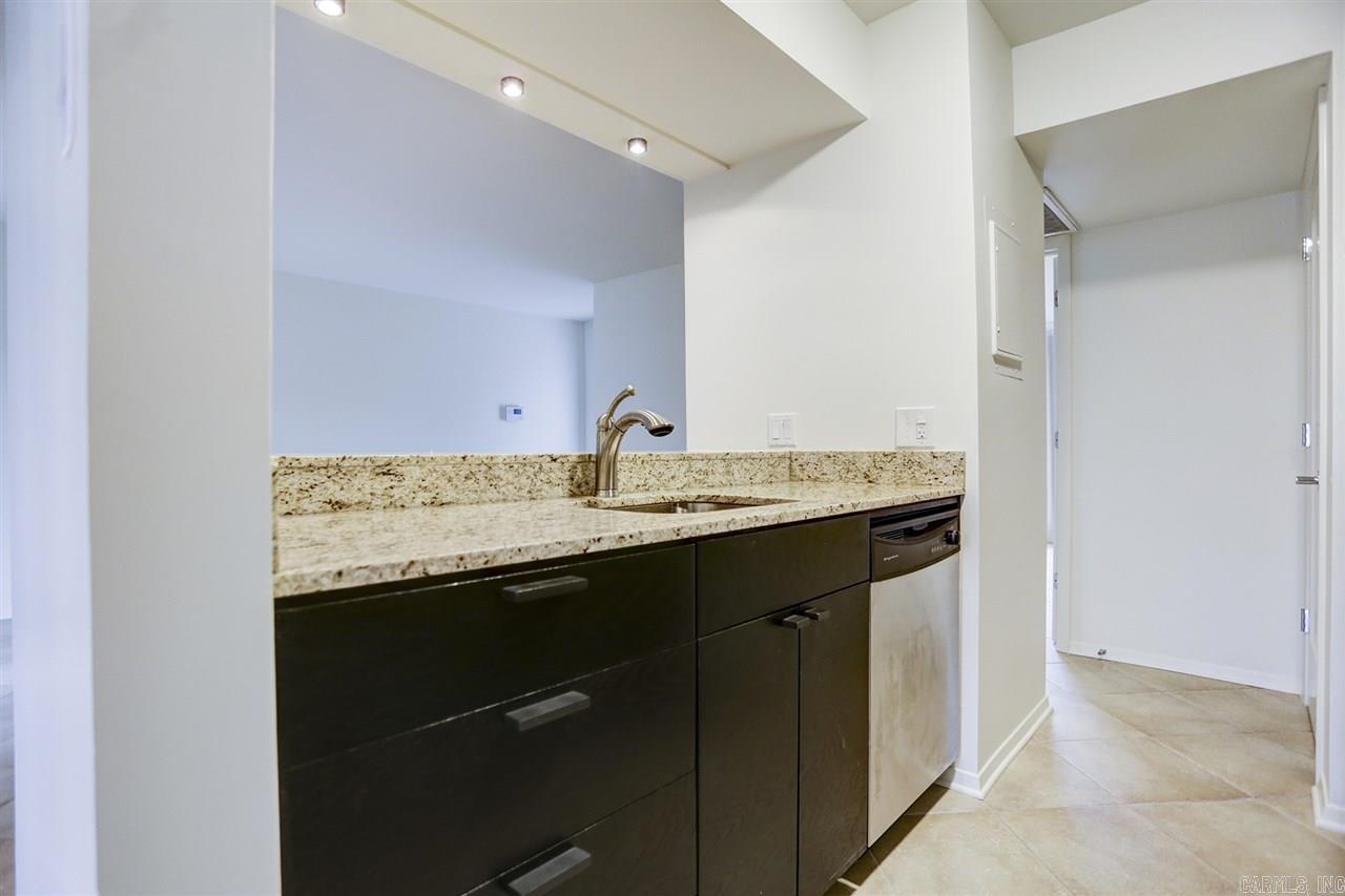 Las Casitas - Residential Lease