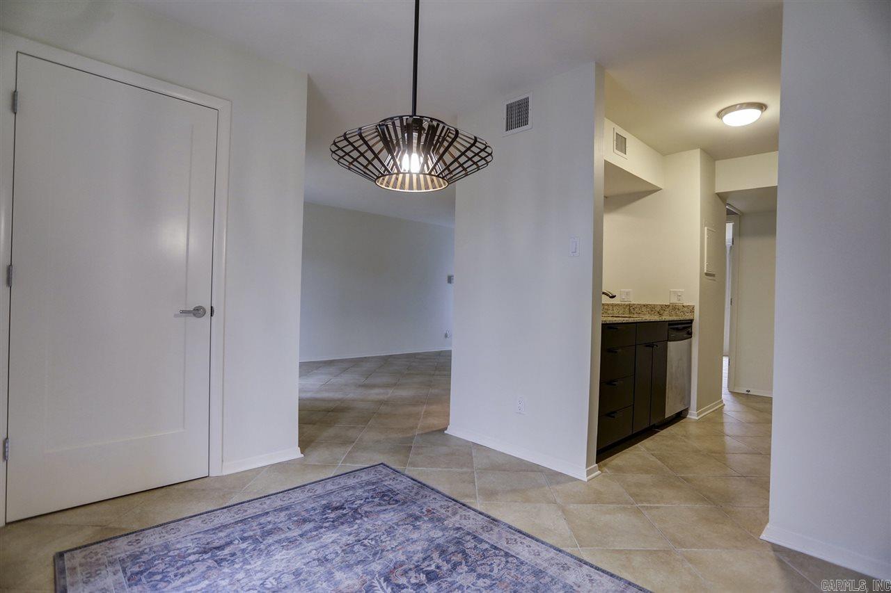 Las Casitas - Residential Lease