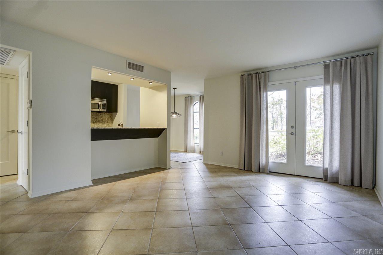 Las Casitas - Residential Lease