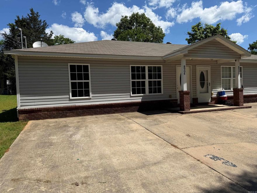 Welcome to 8904 Eskabar Drive in Benton, AR! This charming apartment features 2 bedrooms and 1 bathroom, perfect for those seeking a cozy living space. The open floor concept allows for easy flow between the living room, kitchen, and dining area. The kitchen comes equipped with a microwave and stove, making meal preparation a breeze. Located in a convenient area, this apartment is ideal for those looking for a comfortable and functional living space. Don't miss out on the opportunity to make this apartment your new home!