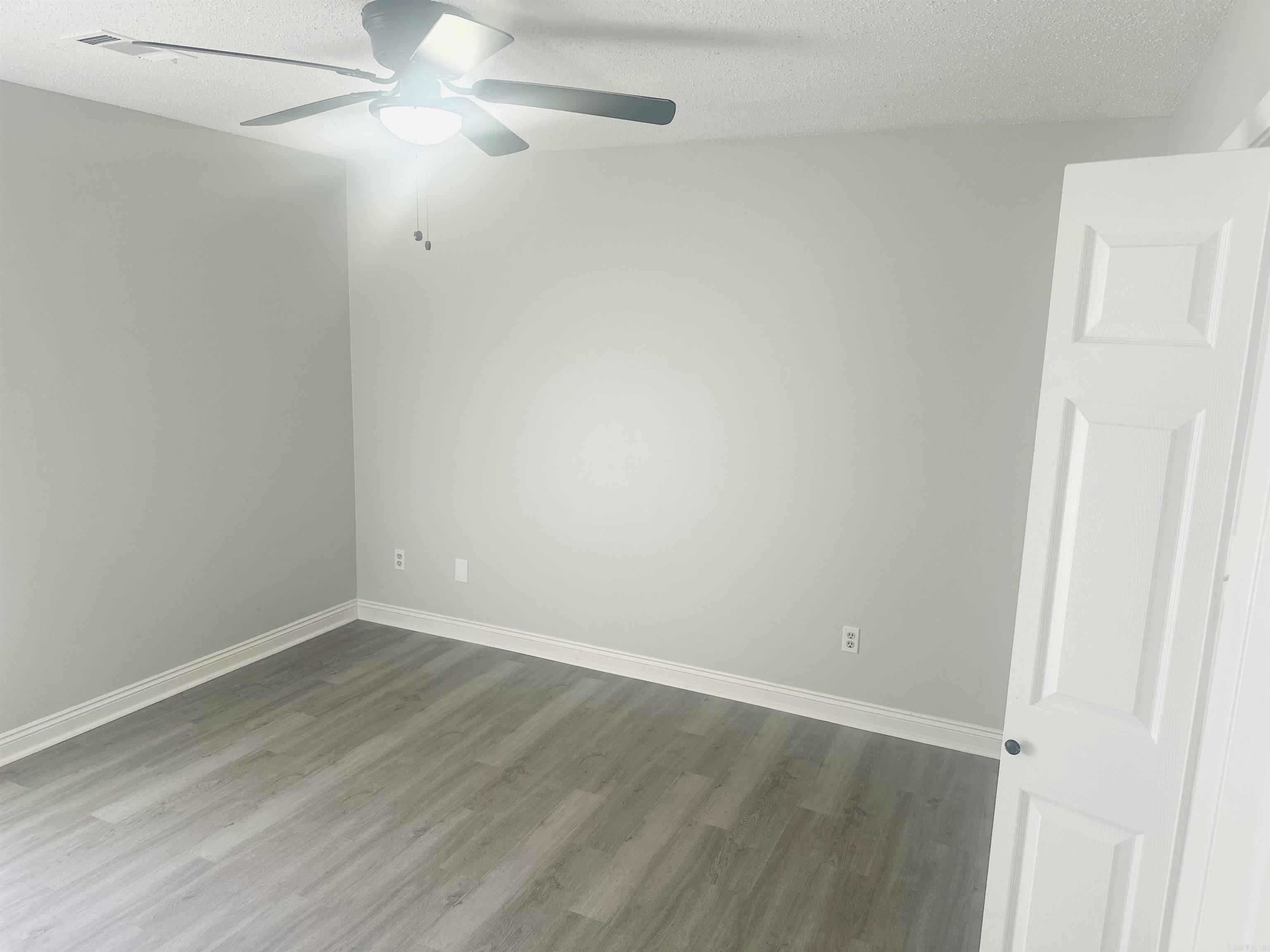 Towering Oaks - Residential