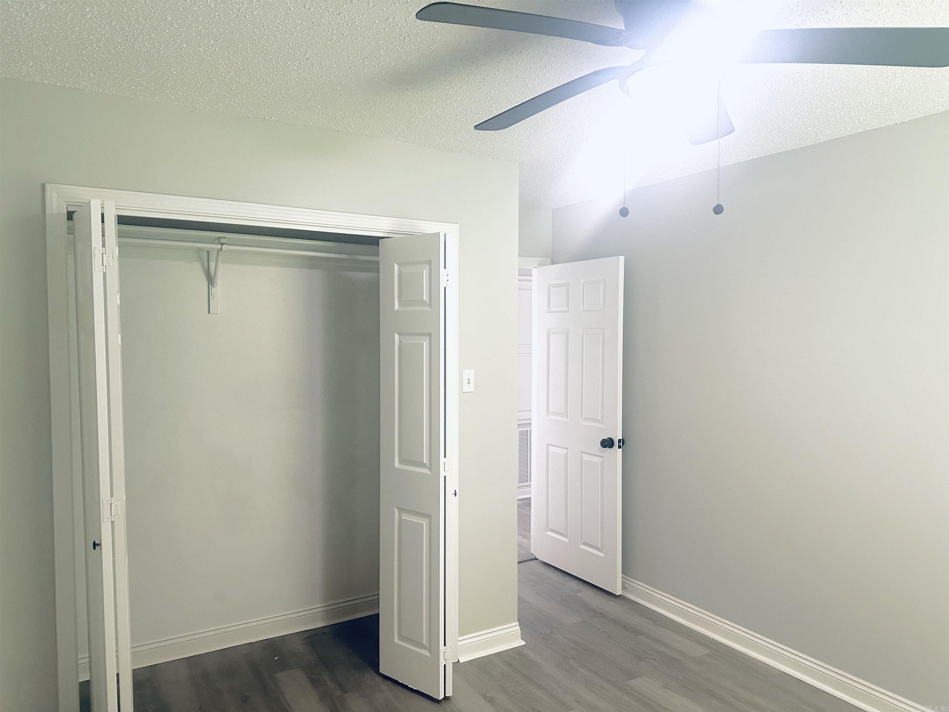 Towering Oaks - Residential