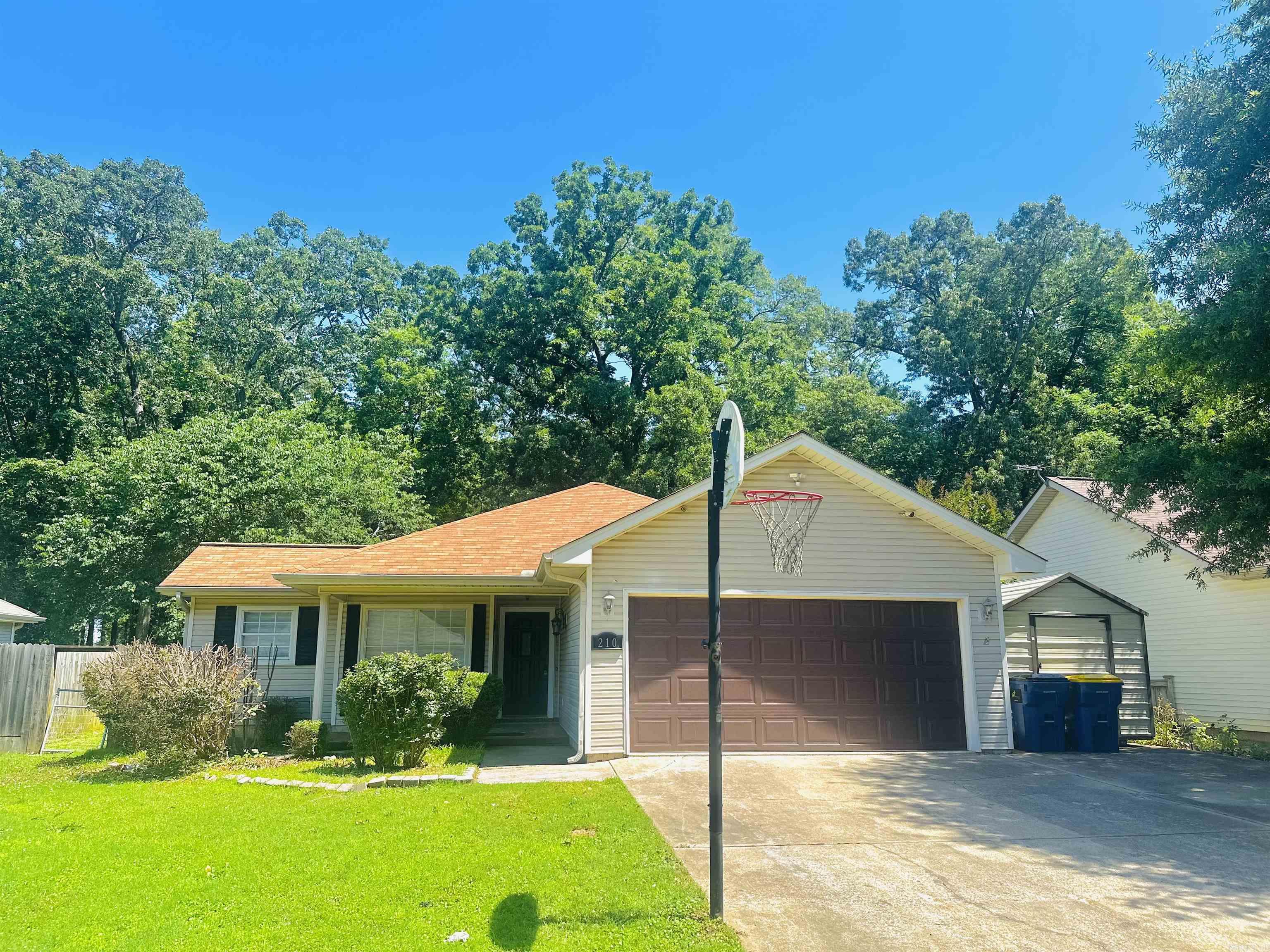 This beautiful Gem is a Must See!! This Fully Renovated 3 Bedroom 2 Bath also come with Granite Counter Tops and the stainless-steel appliances are included!! This home won't last long!! It's a great house in a great neighborhood near Everything!!!