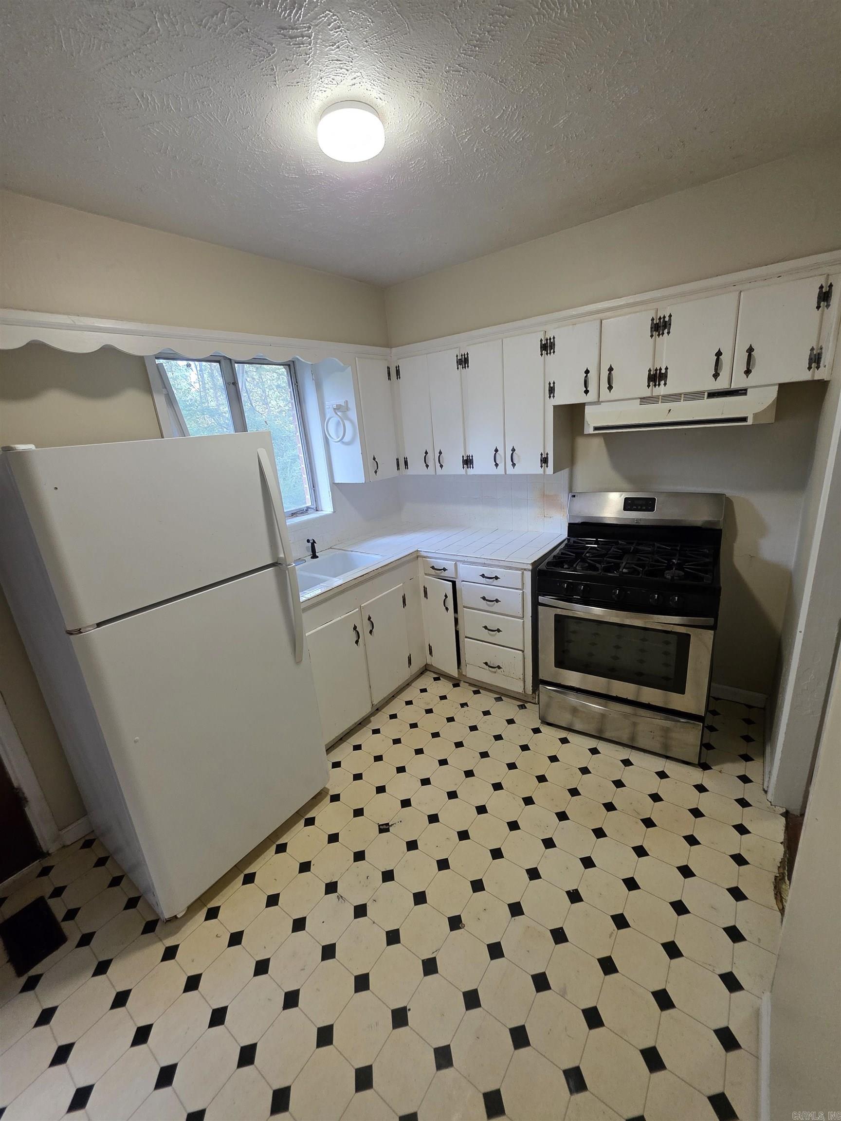 Broadmoor - Residential Lease