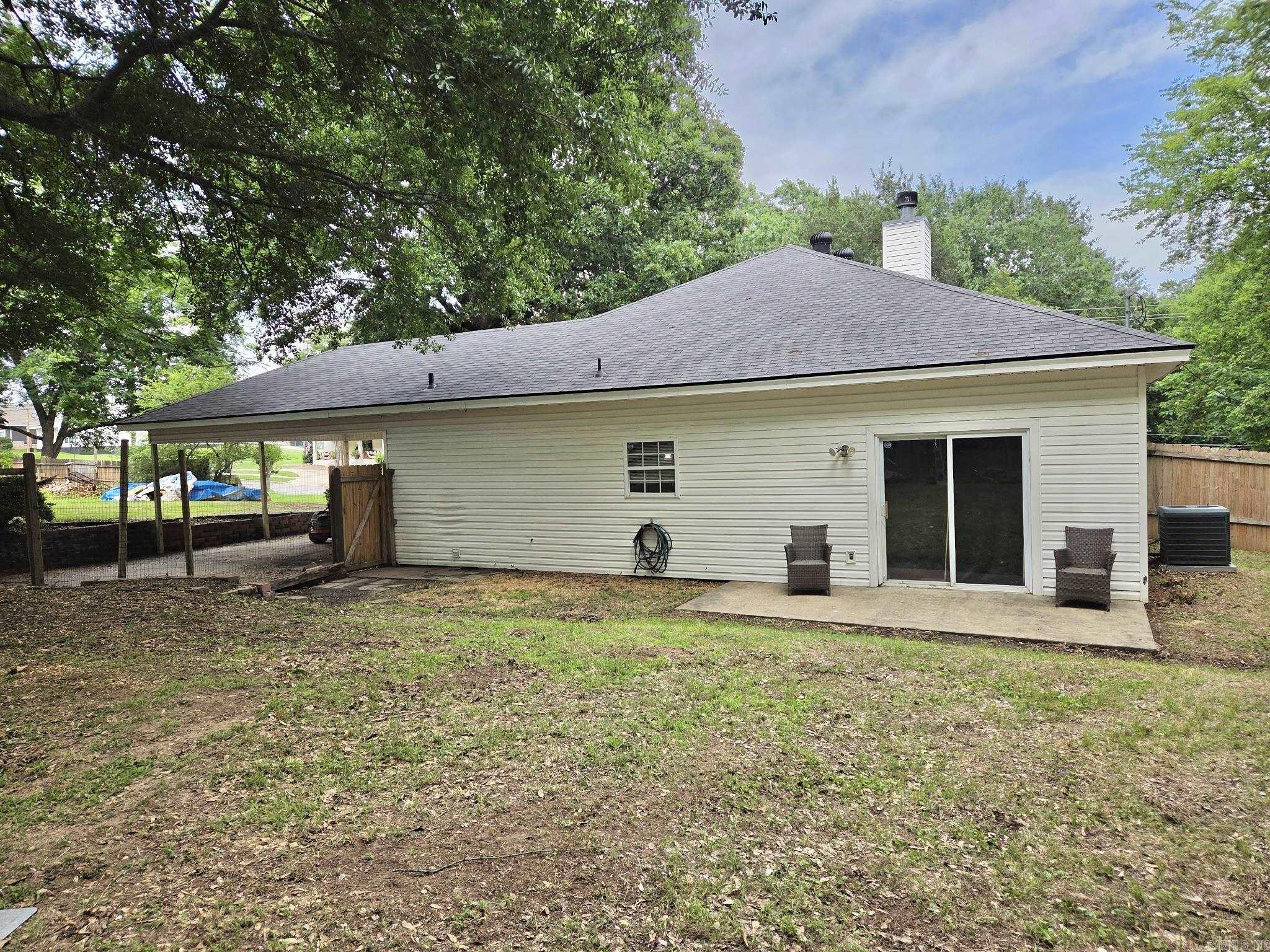 ORIGINAL TOWN-BENTON - Residential
