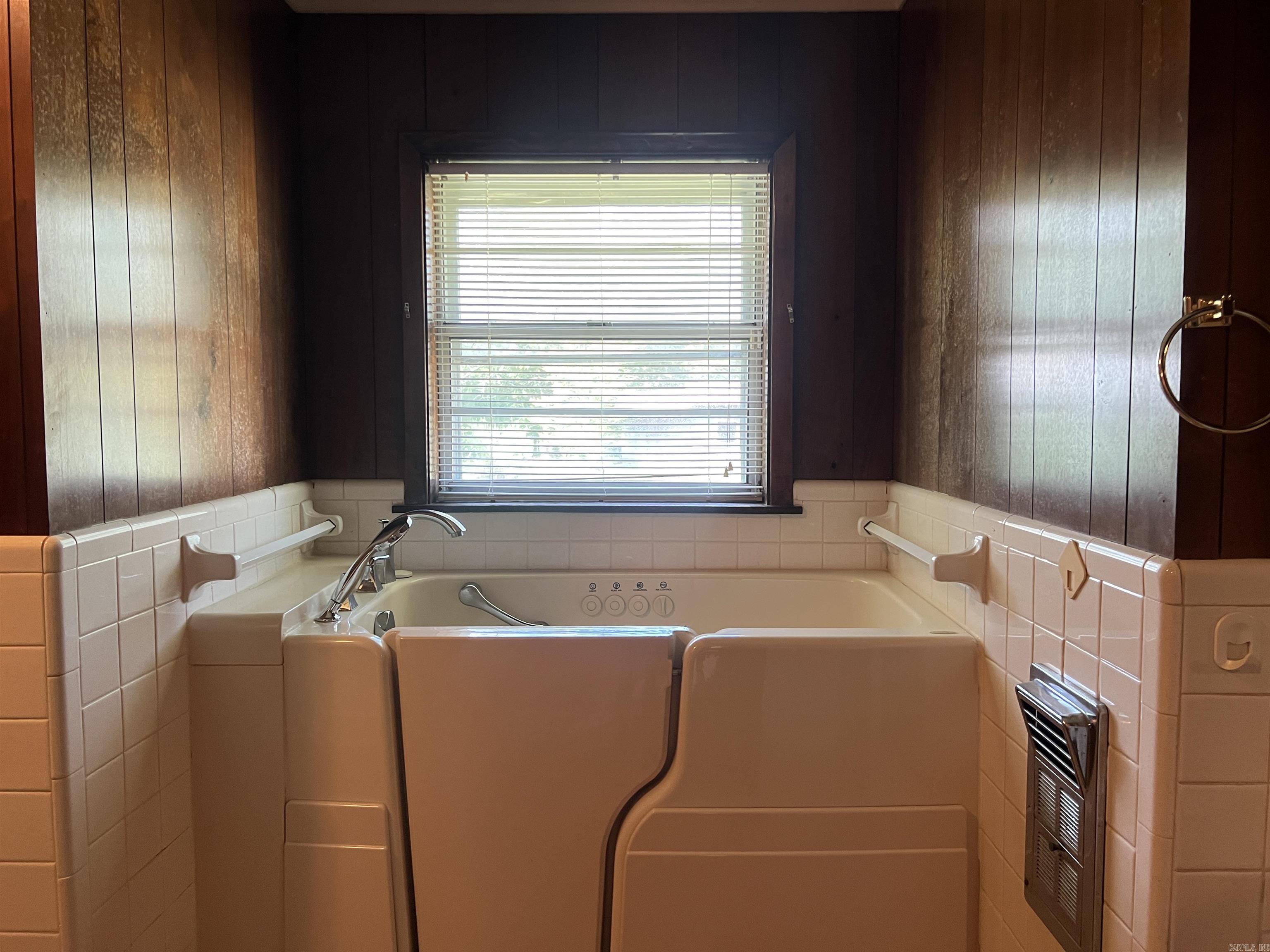 GEISREITER-EDGEWOOD CEMETERY - Residential