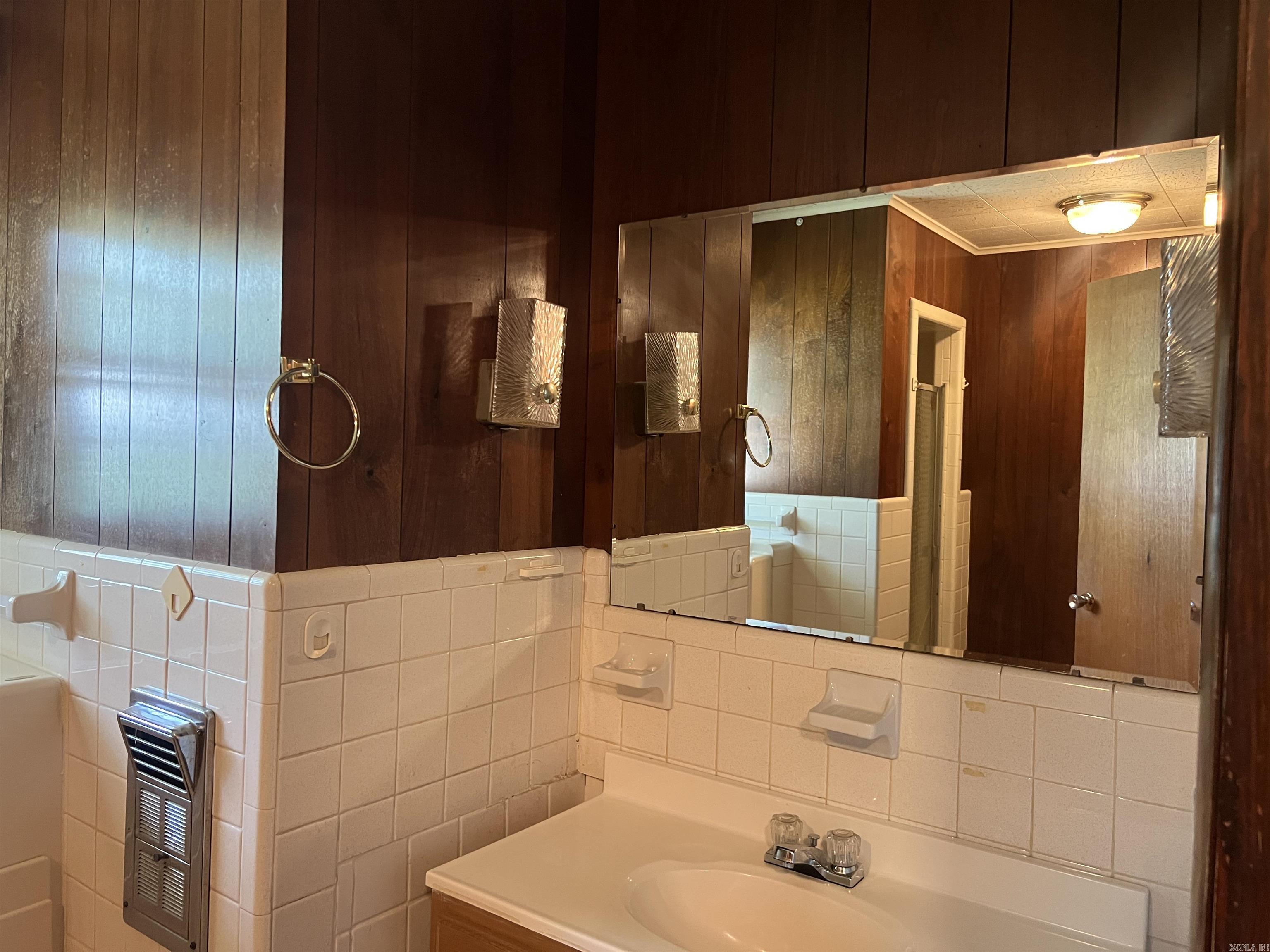 GEISREITER-EDGEWOOD CEMETERY - Residential