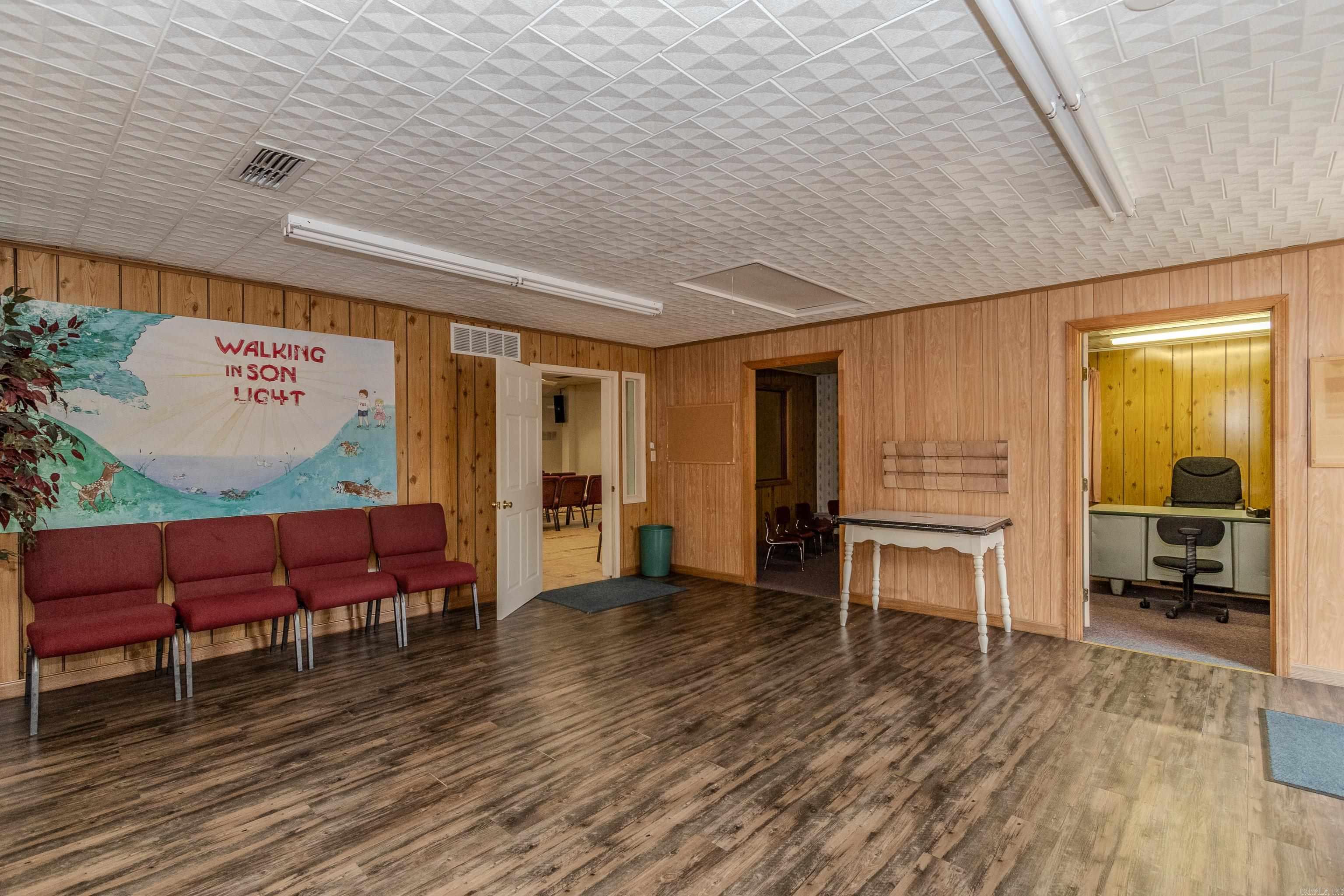 Glasscocks - Commercial Sale