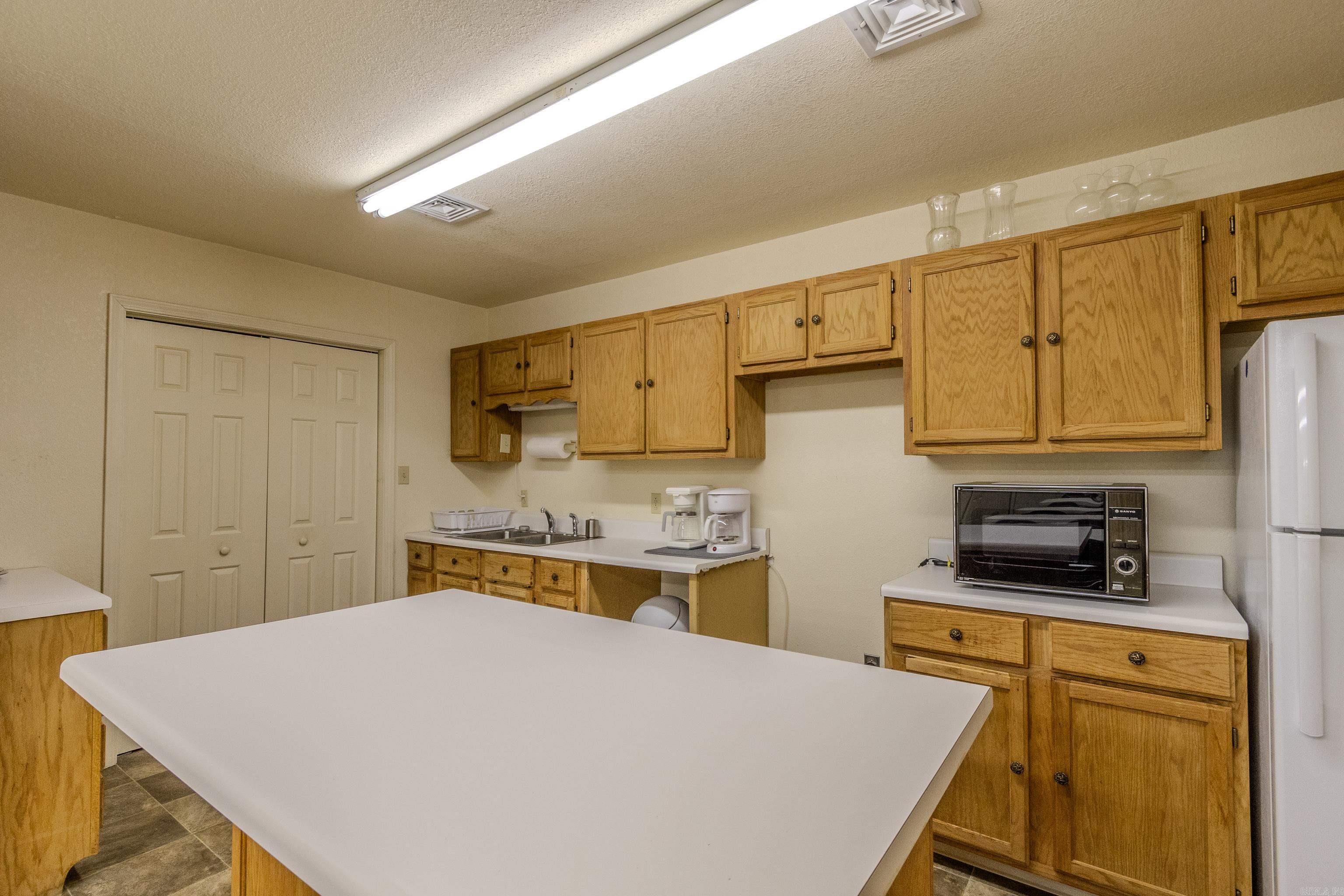 Glasscocks - Commercial Sale