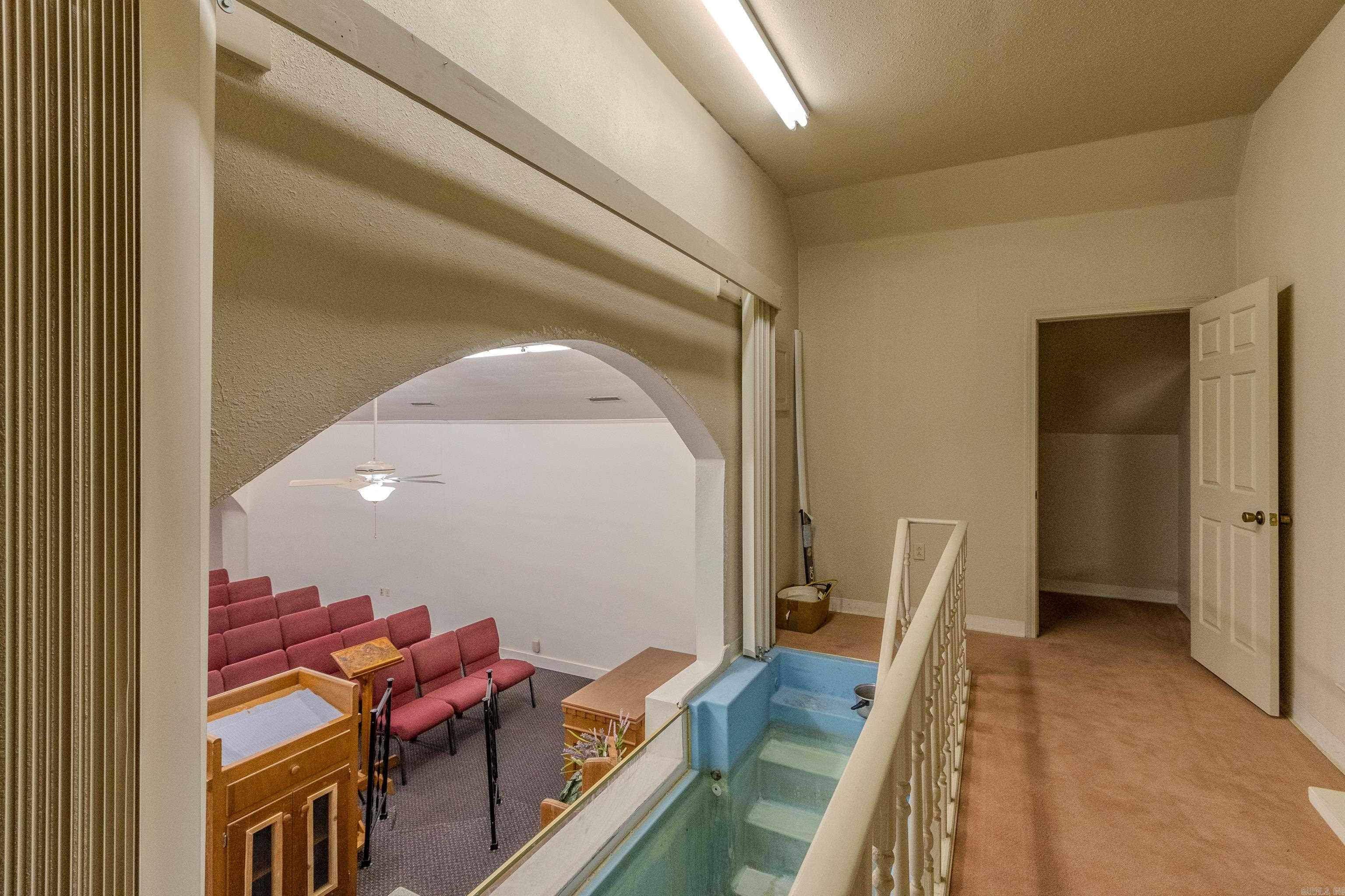 Glasscocks - Commercial Sale