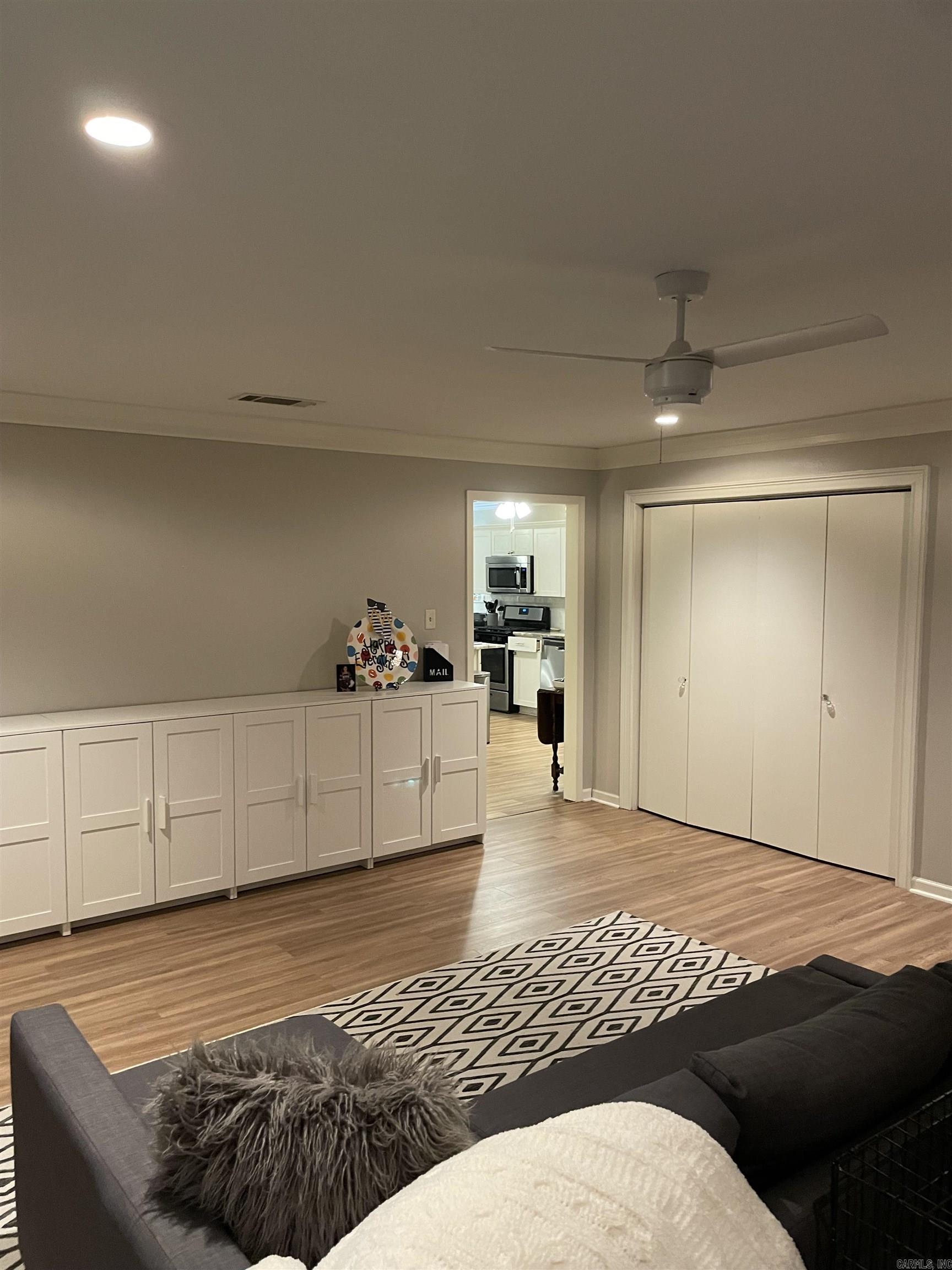 SOUTH HAVEN - Residential