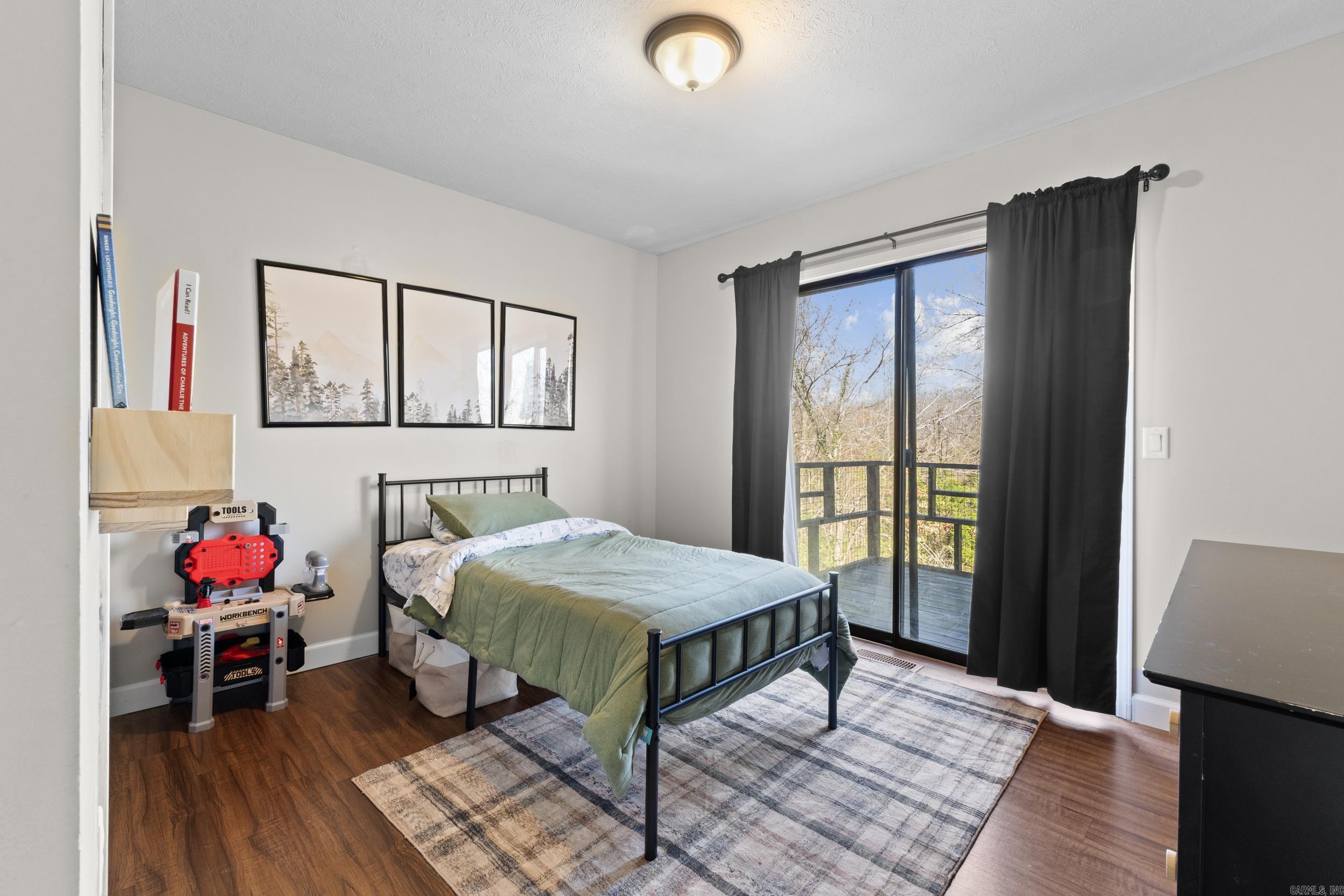 Meadowlake Estates - Residential