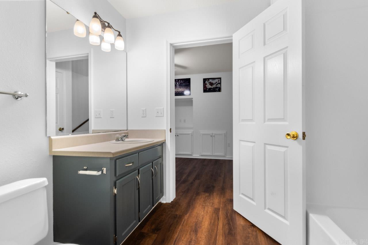 LAKE RIDGE - Residential