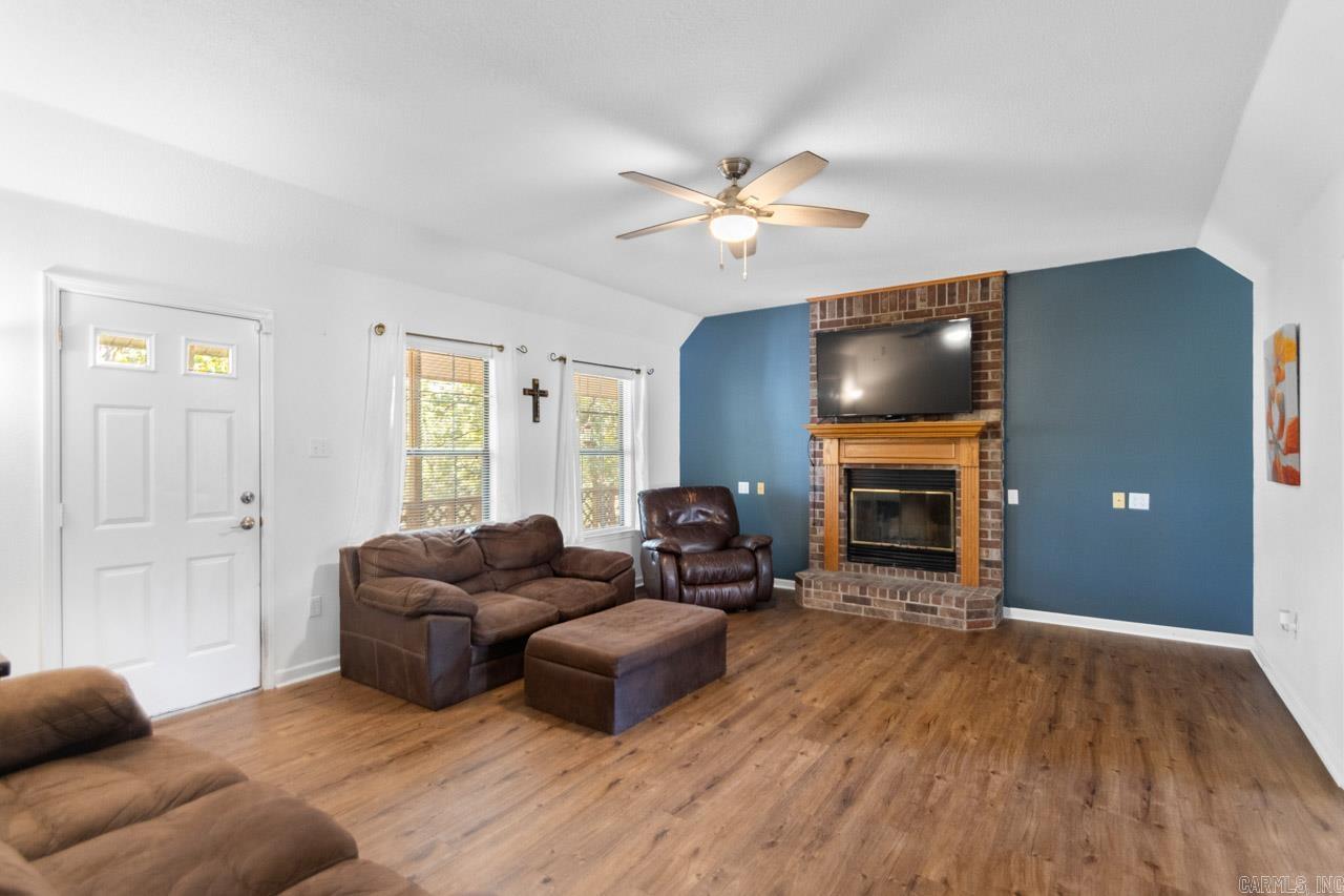 LAKE RIDGE - Residential