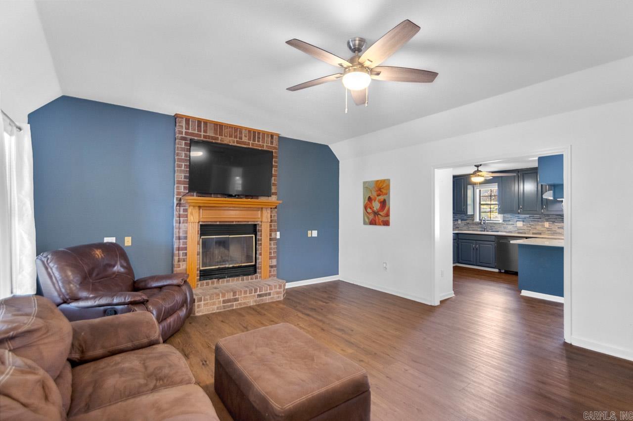 LAKE RIDGE - Residential