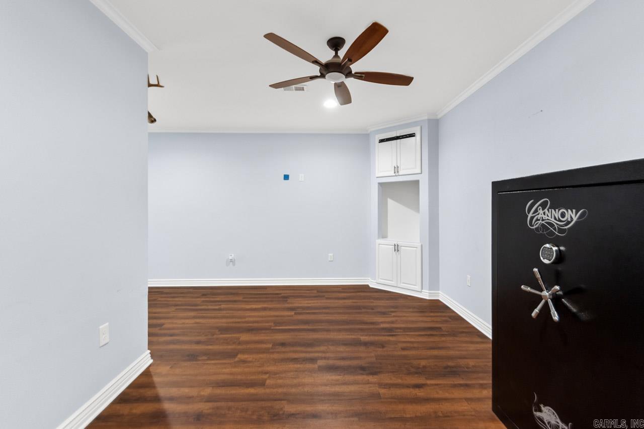 LAKE RIDGE - Residential
