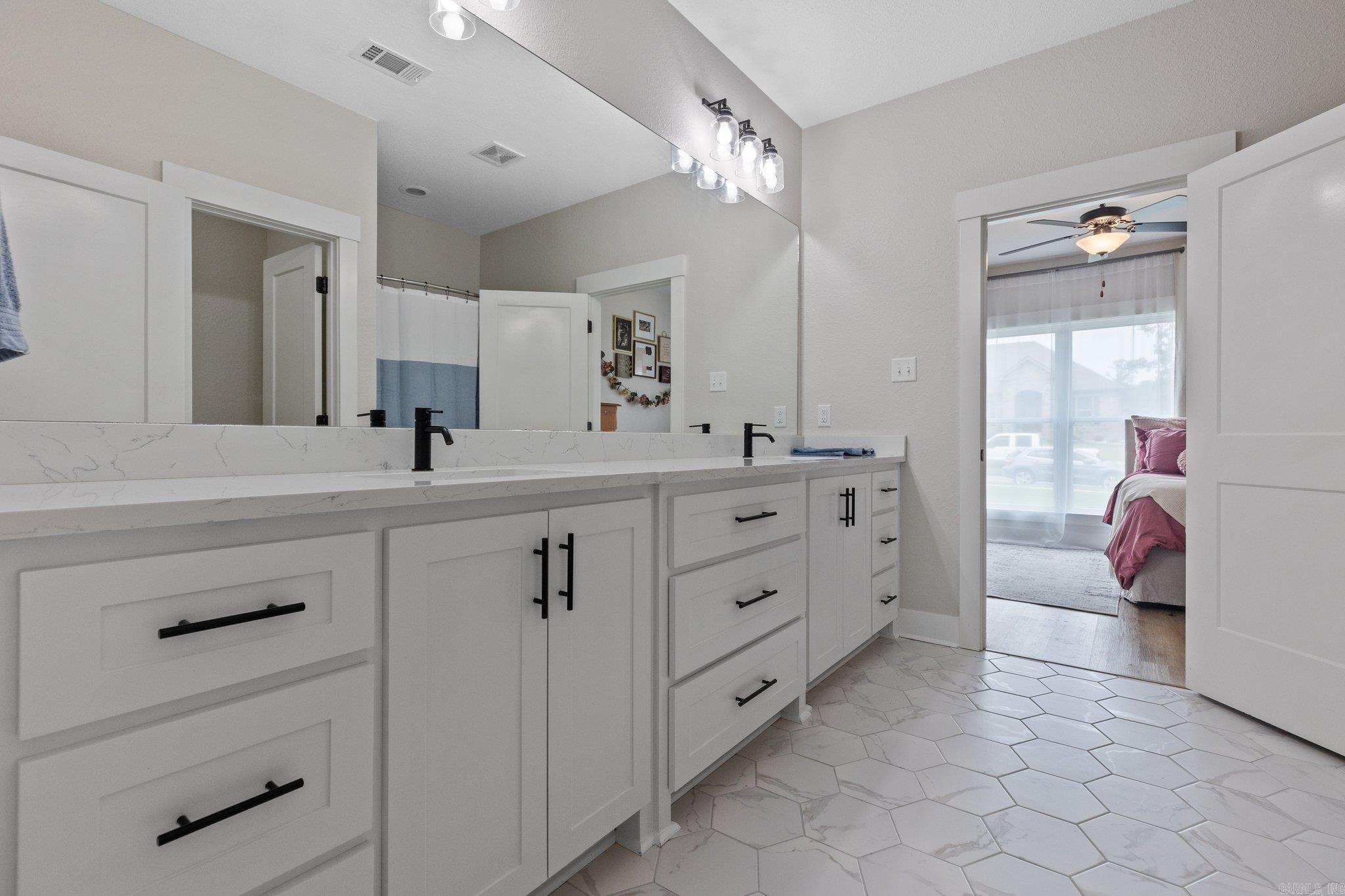 MILLERS GLENN - Residential