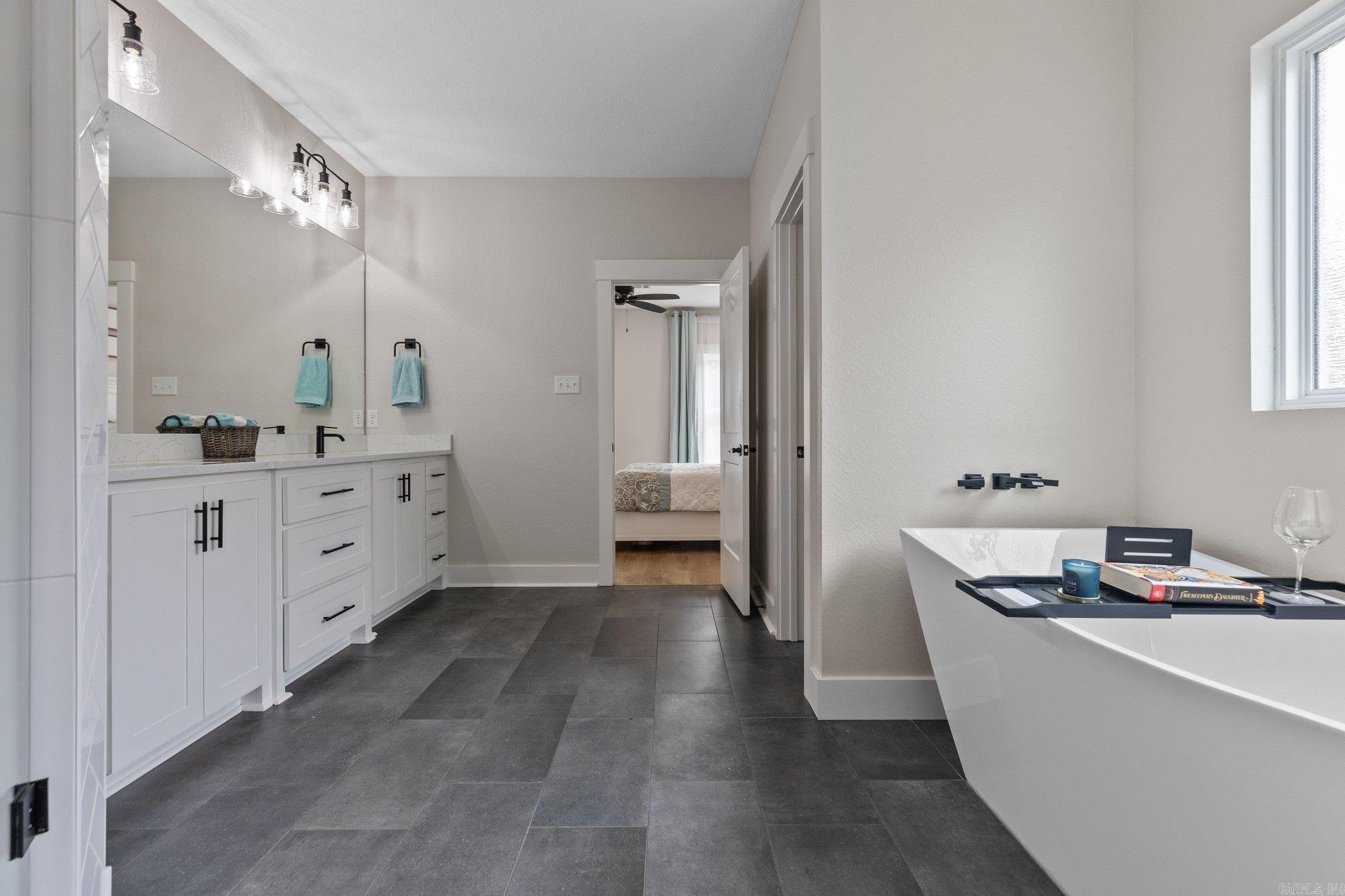 MILLERS GLENN - Residential