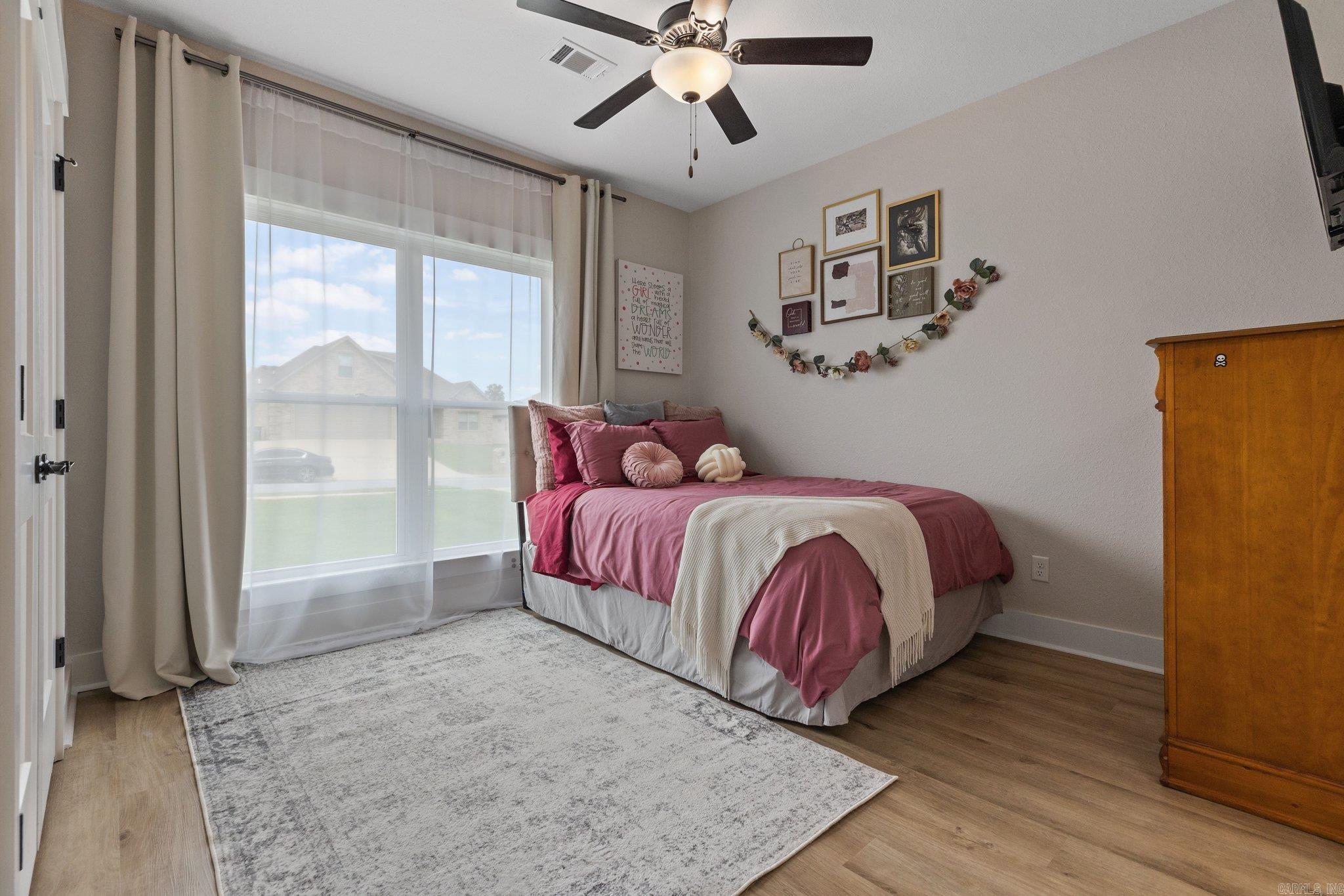 MILLERS GLENN - Residential