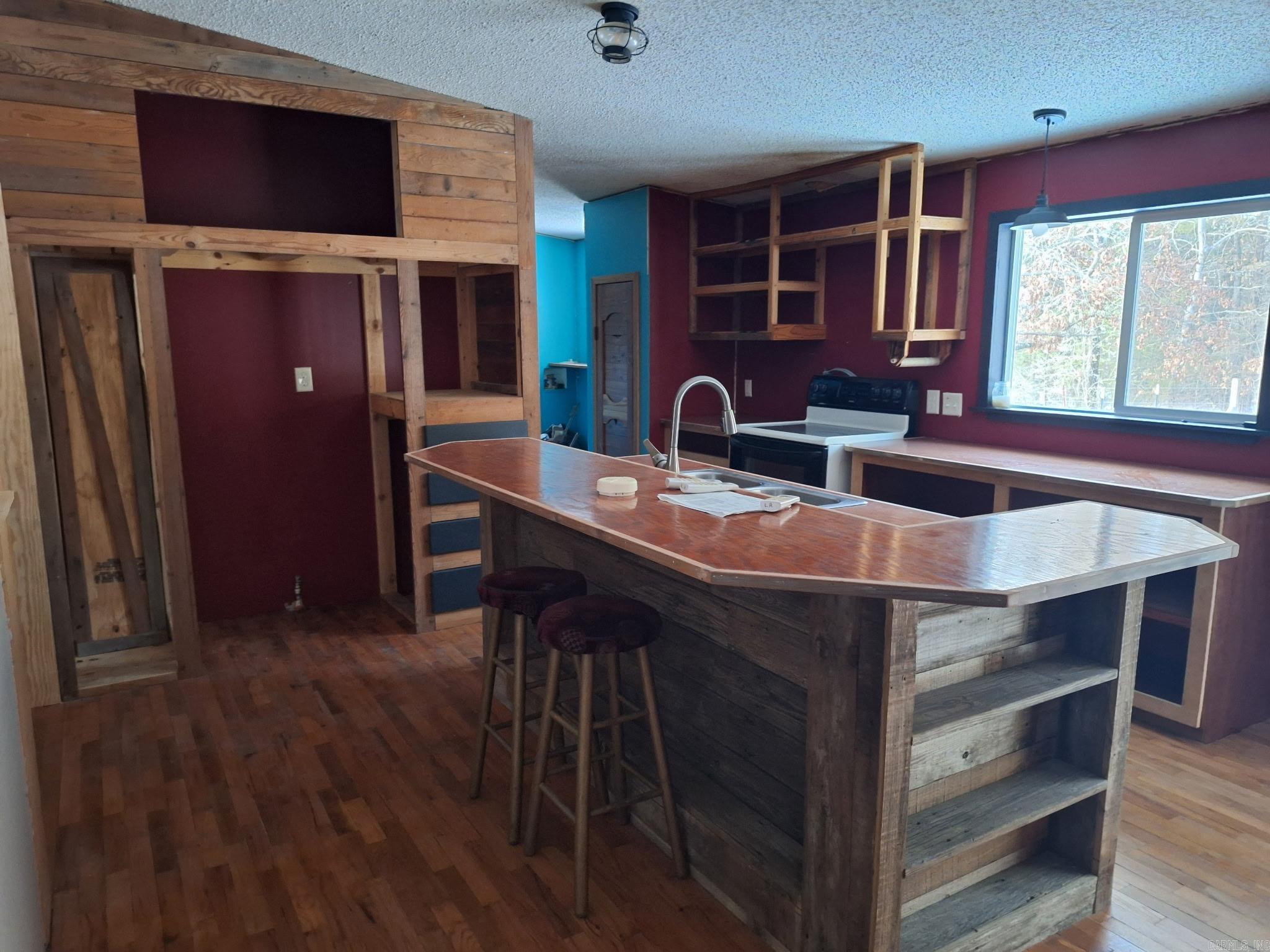 Piney Bay - Residential