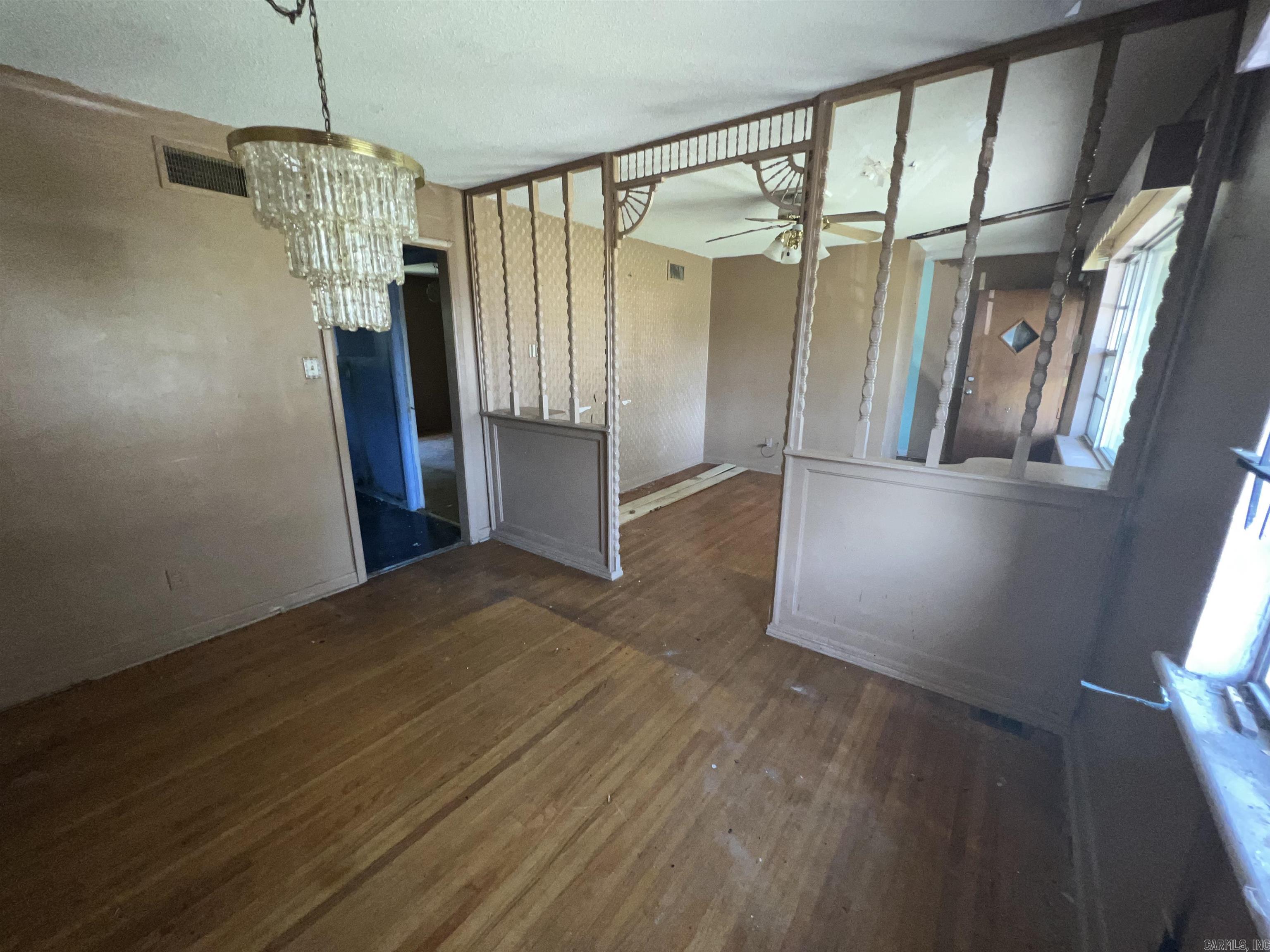 HAMILTON & BRACK - Residential