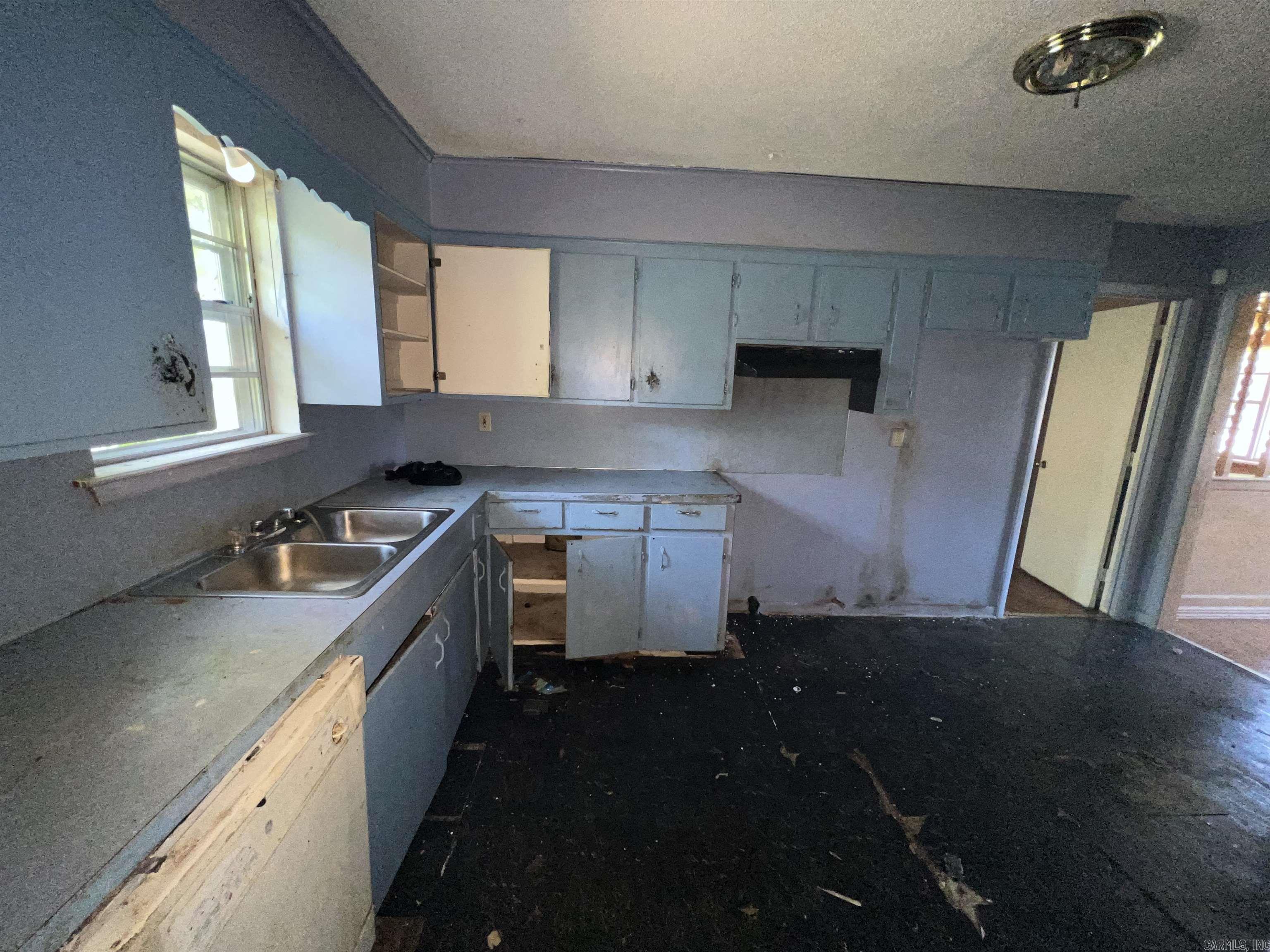 HAMILTON & BRACK - Residential