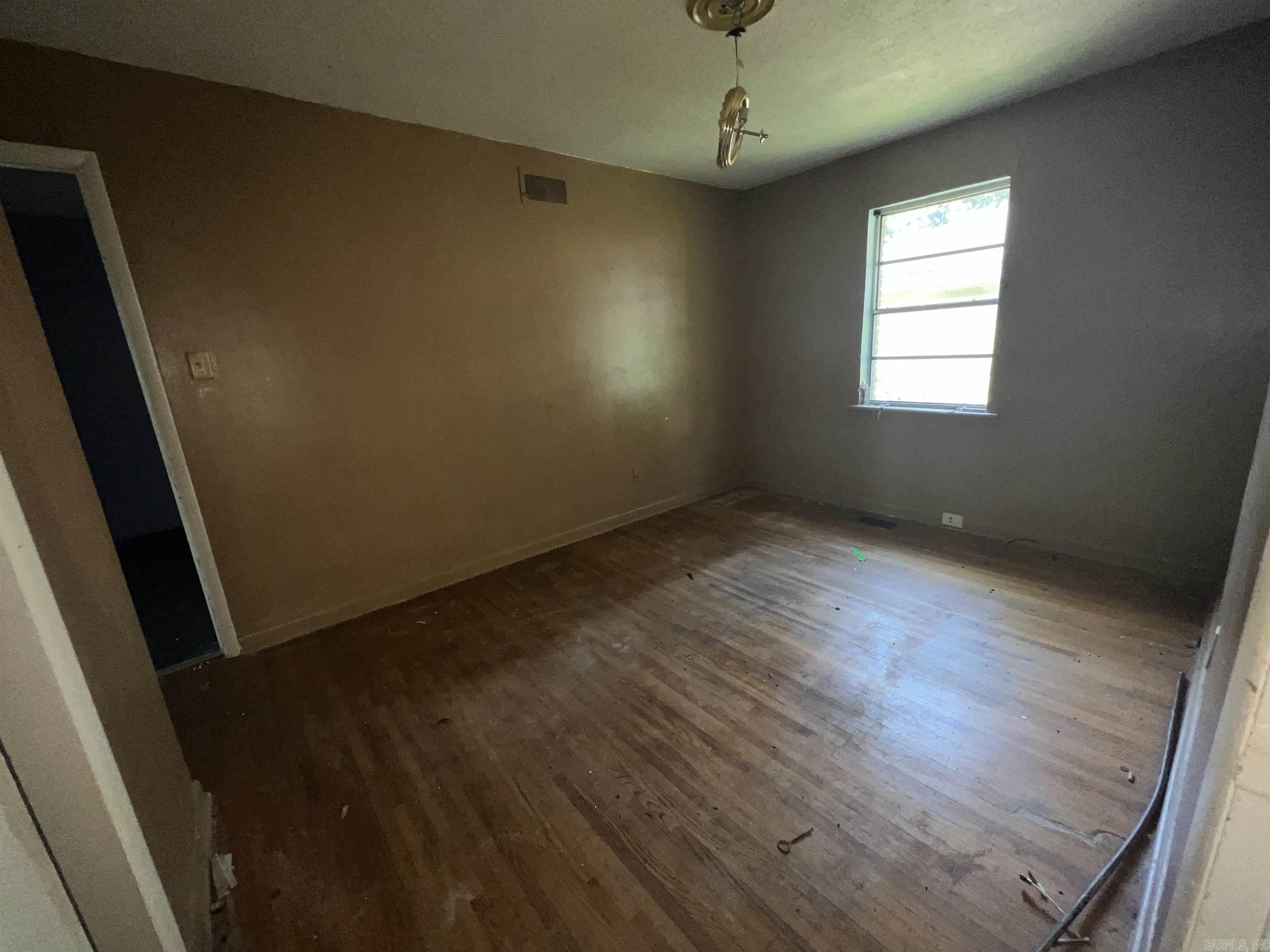 HAMILTON & BRACK - Residential