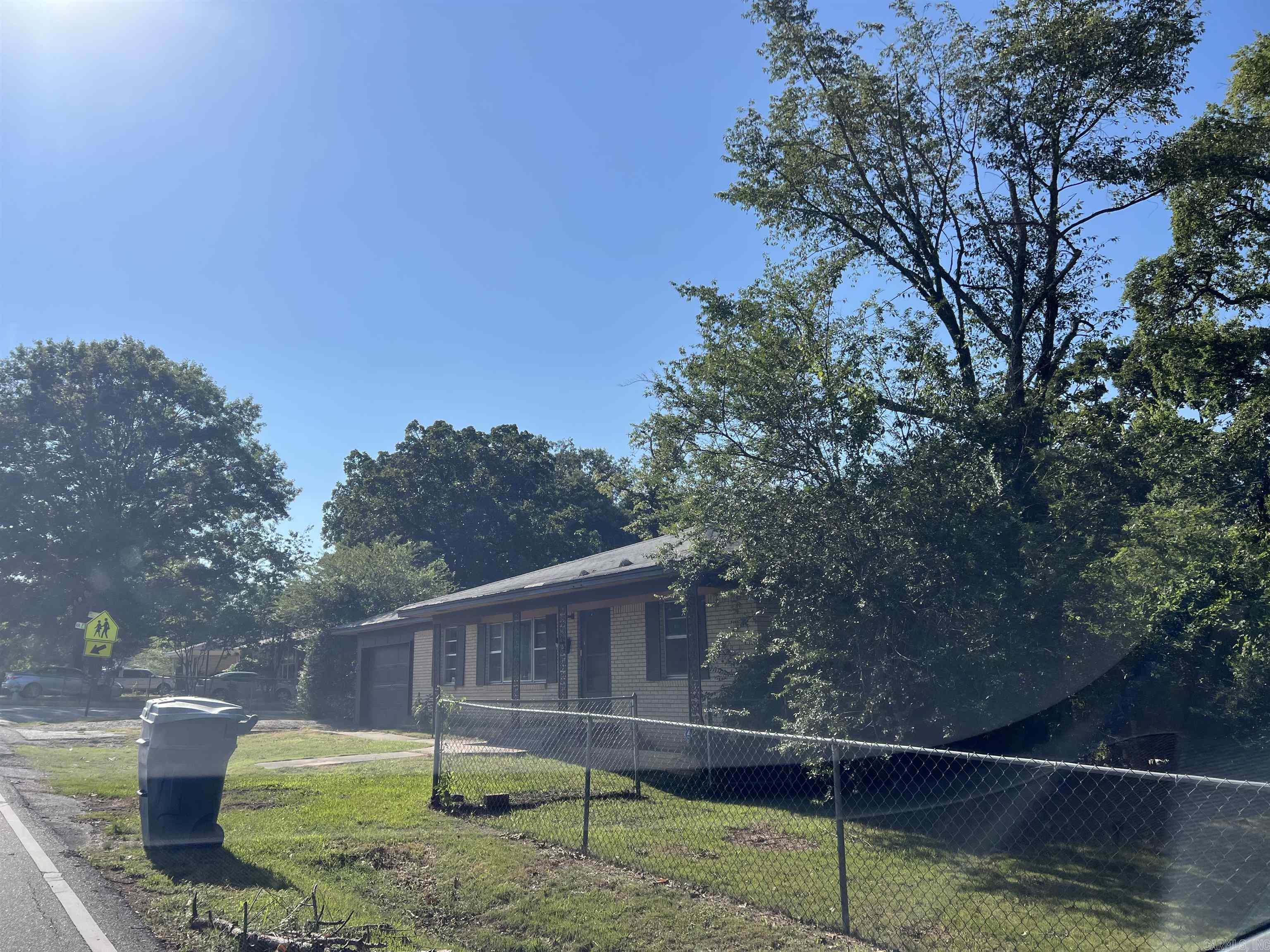 HAMILTON & BRACK - Residential