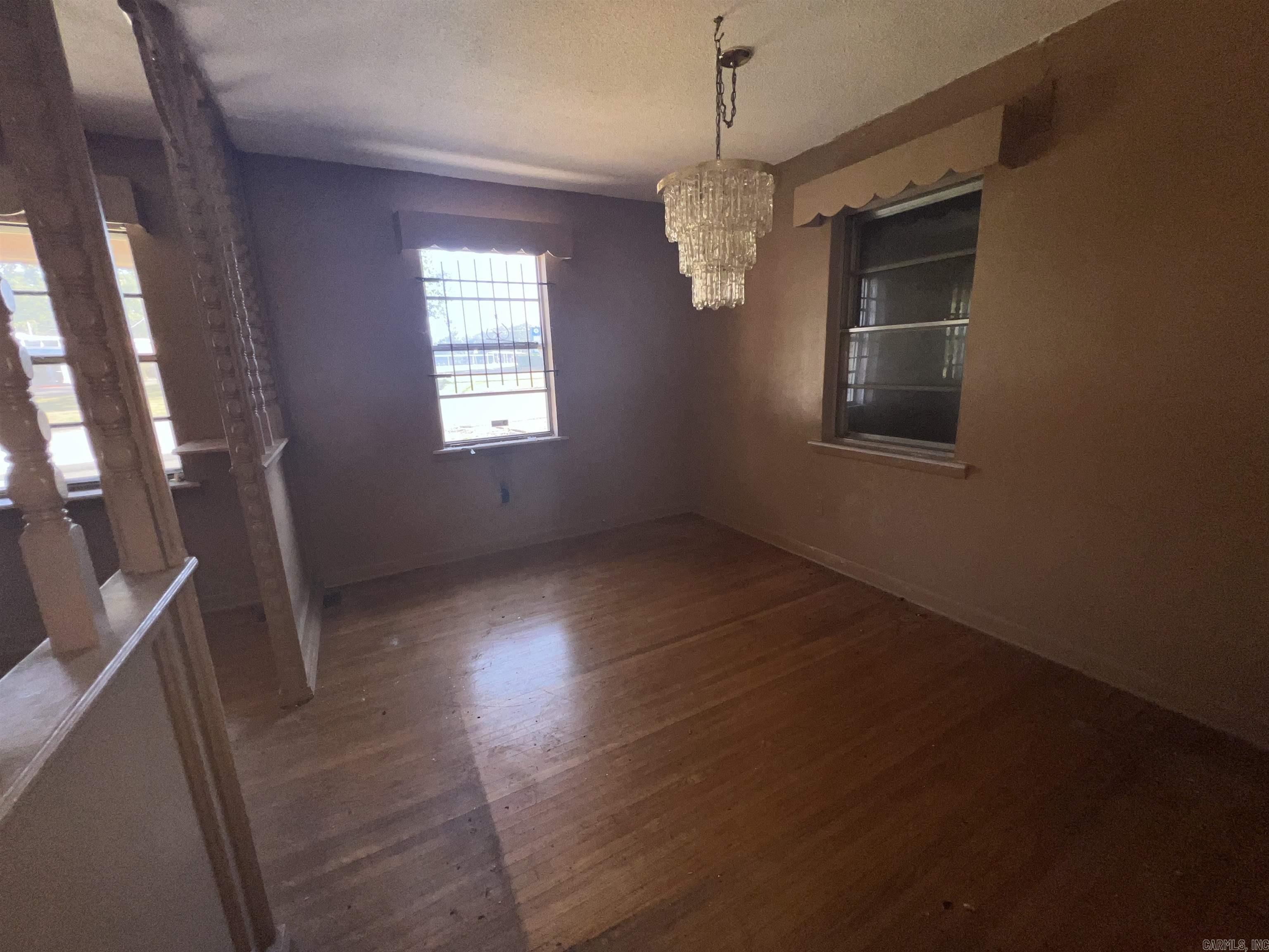 HAMILTON & BRACK - Residential