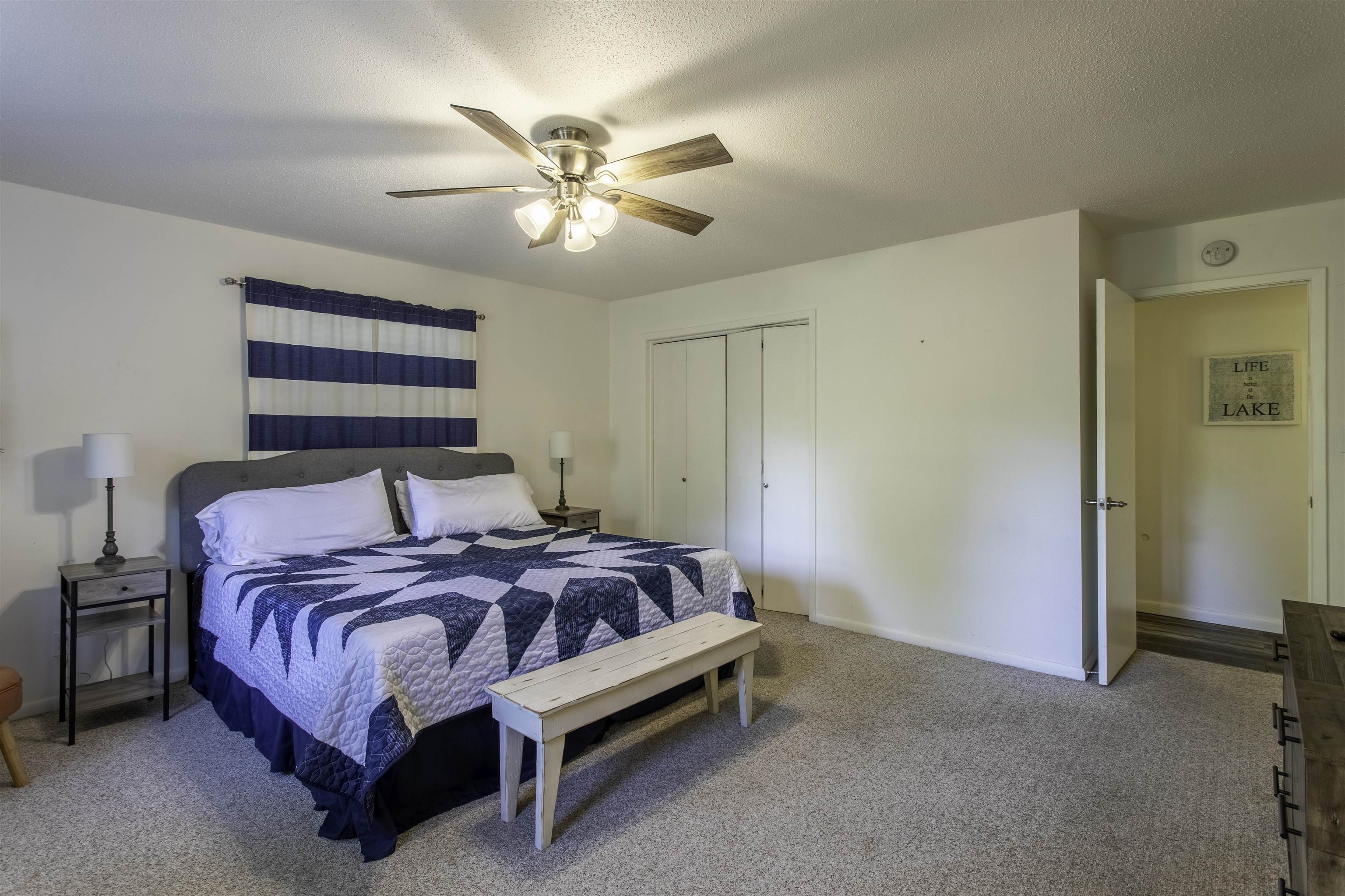 Navajo Second - Residential