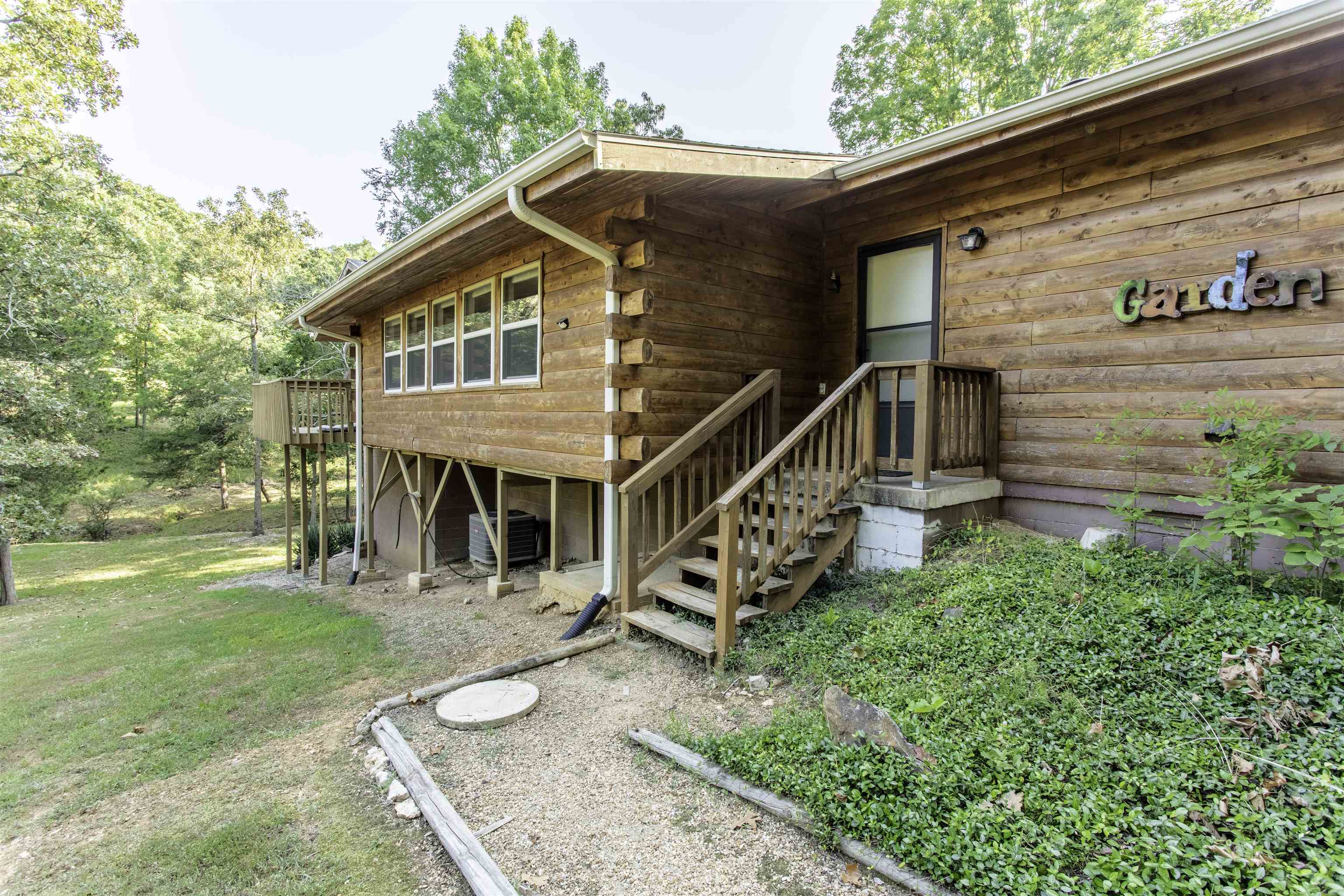 Navajo Second - Residential