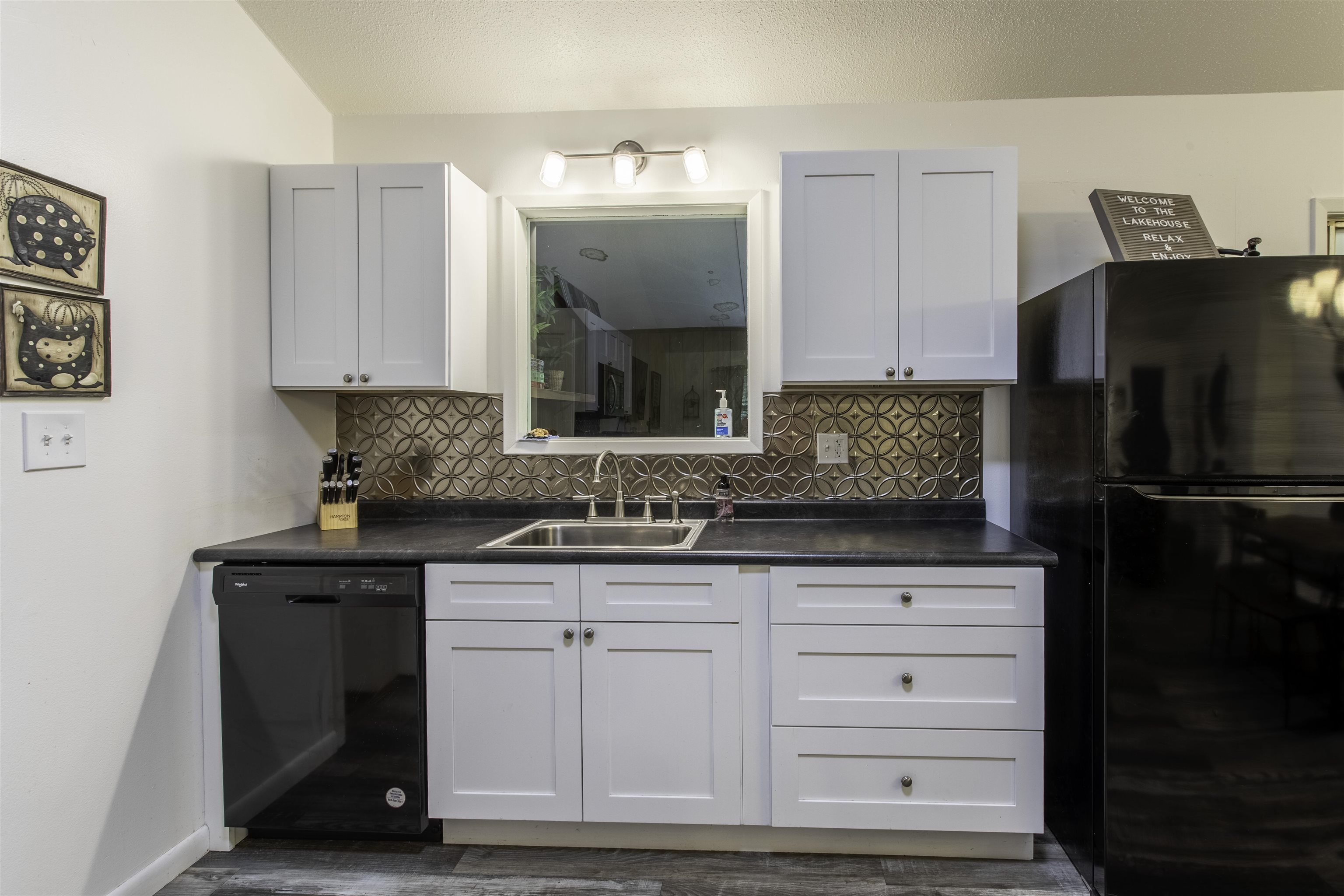Navajo Second - Residential
