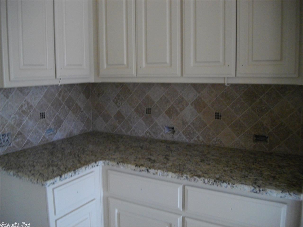 COUNTRY CLUB OF ARK THE - Residential